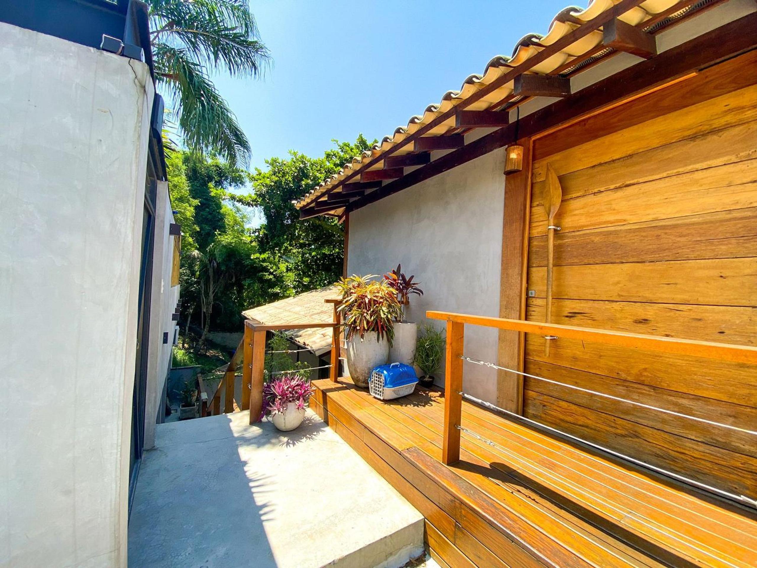 Casa Pé na Areia em frente à Ilhabela