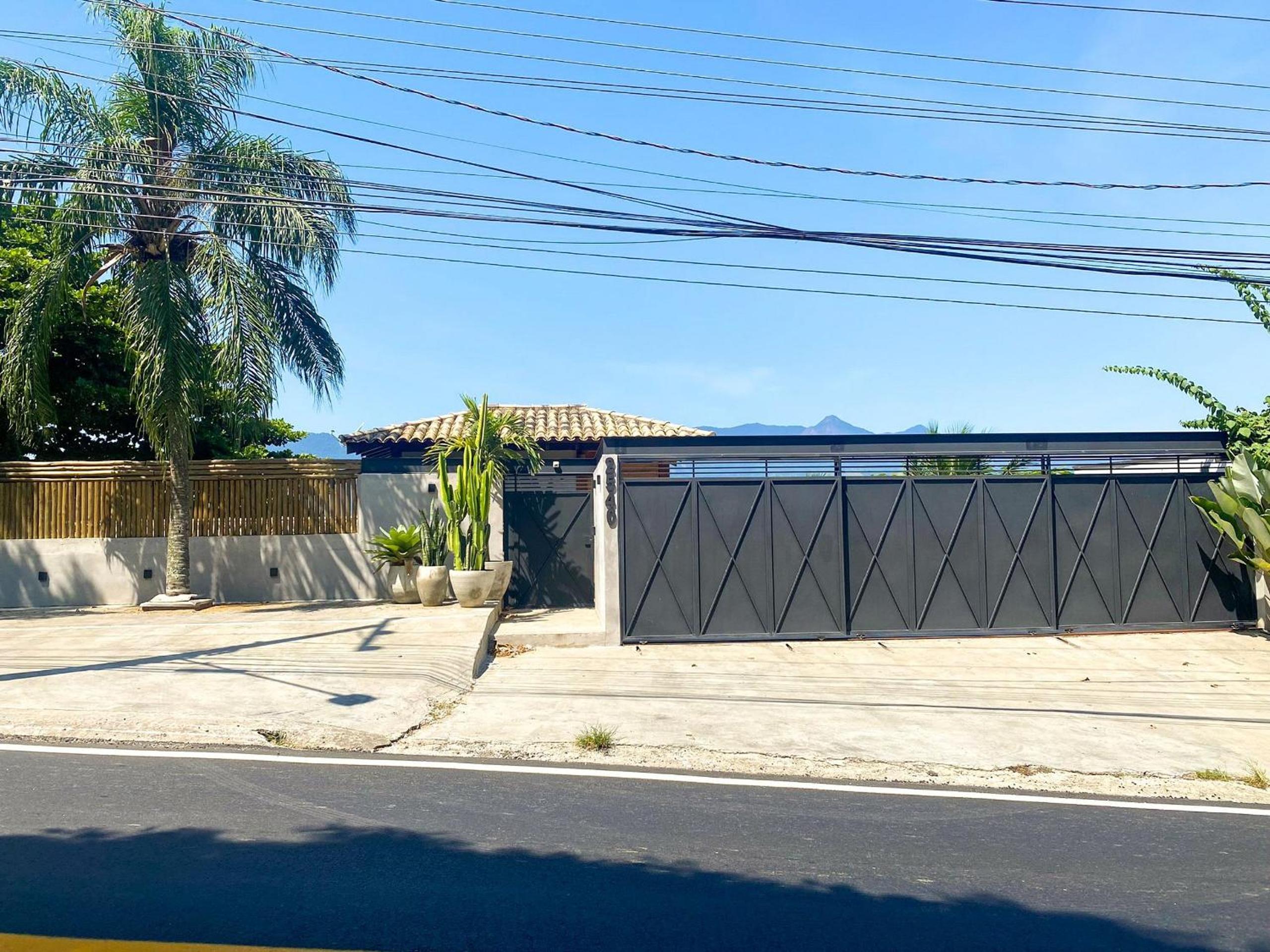 Casa Pé na Areia em frente à Ilhabela