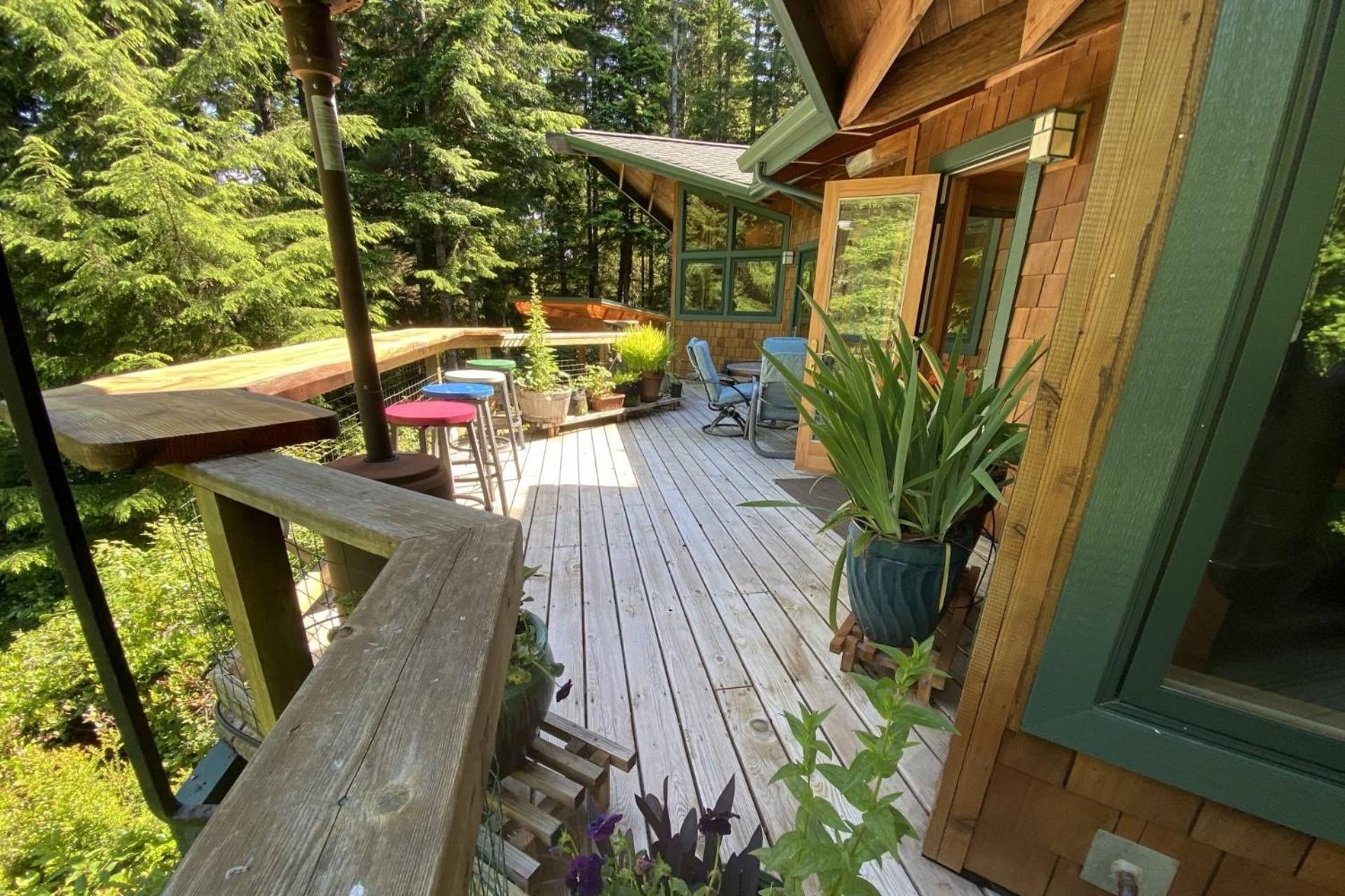 Whispering pines lakehouse view 4