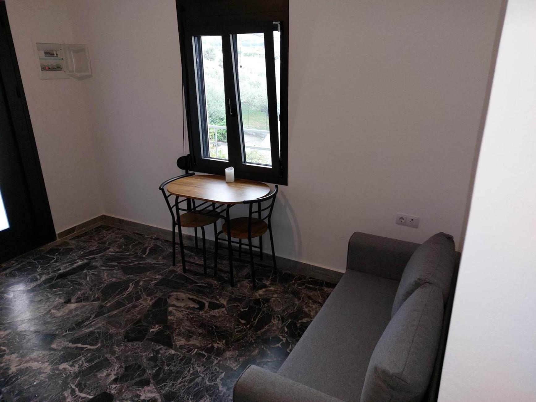 Helios Stays - Sisi Private Apartments