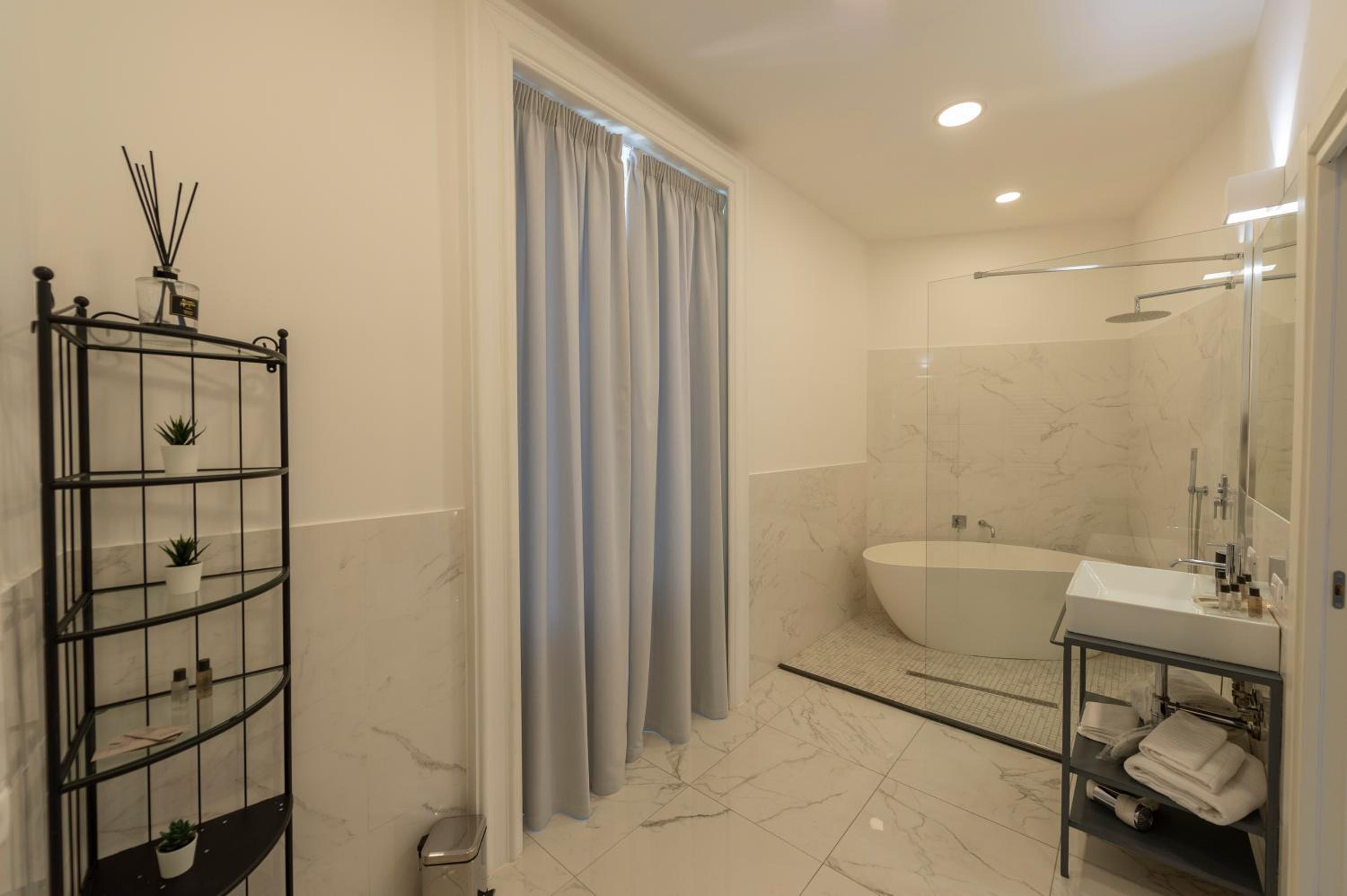 Le Angioine Rooms