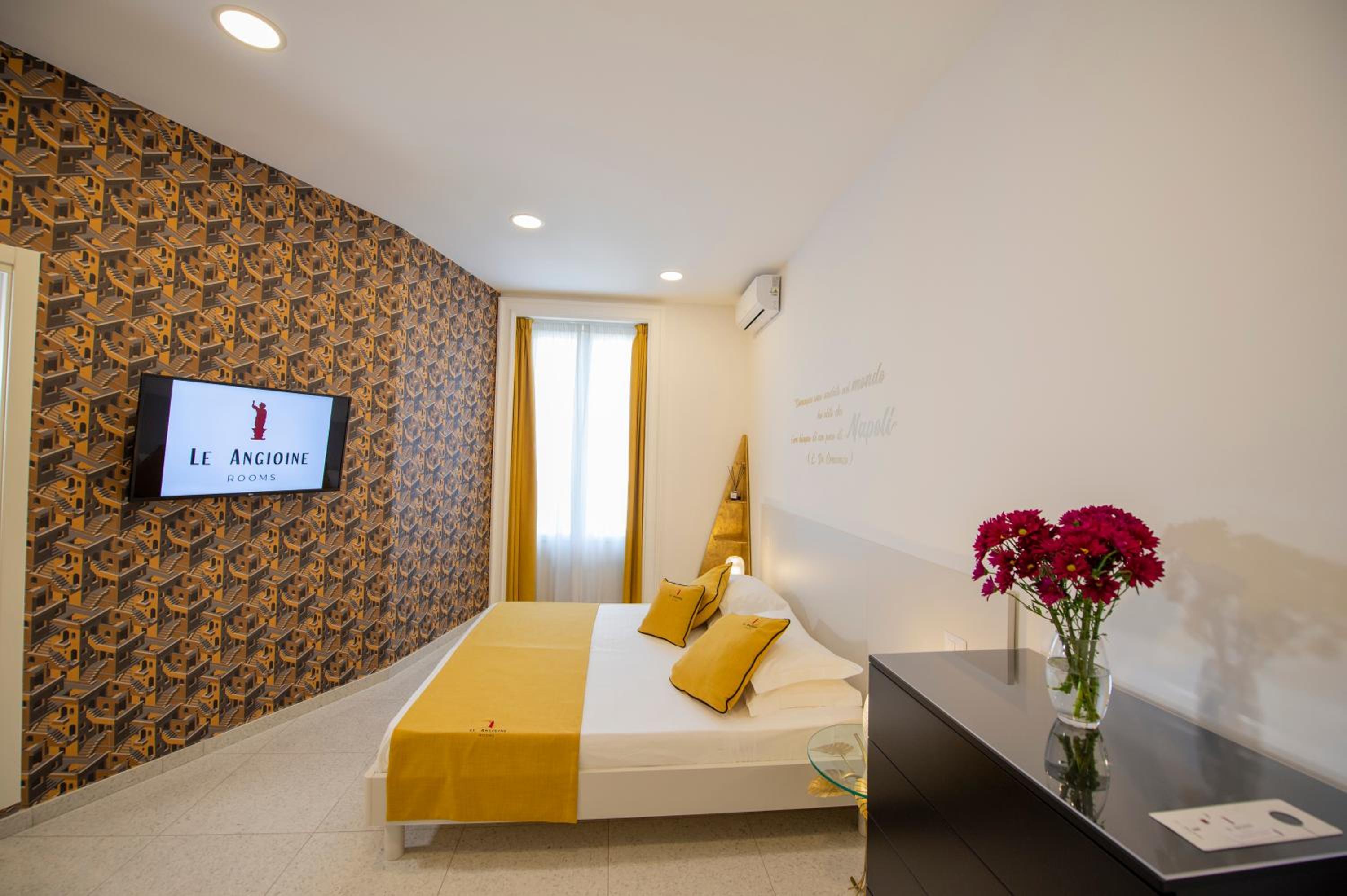 Le Angioine Rooms