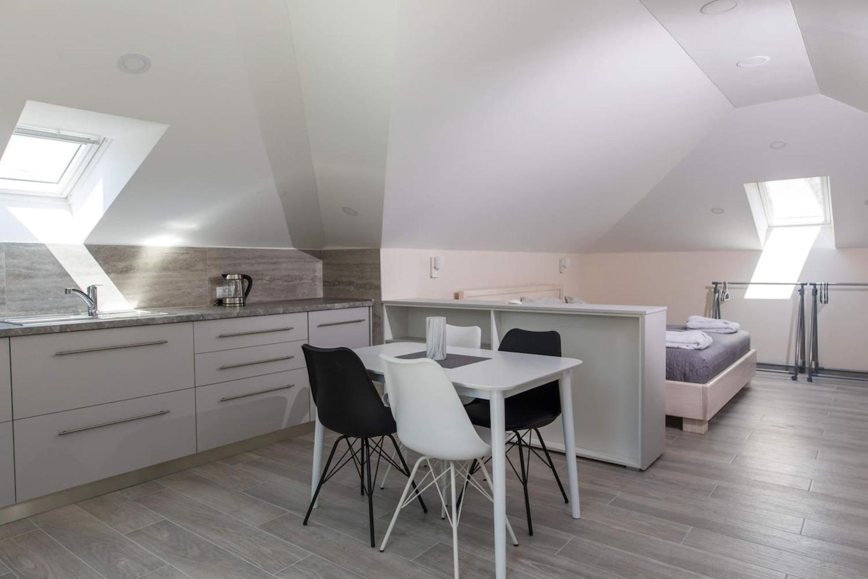 Spacious Villa with Private Pool in Dubrovnik