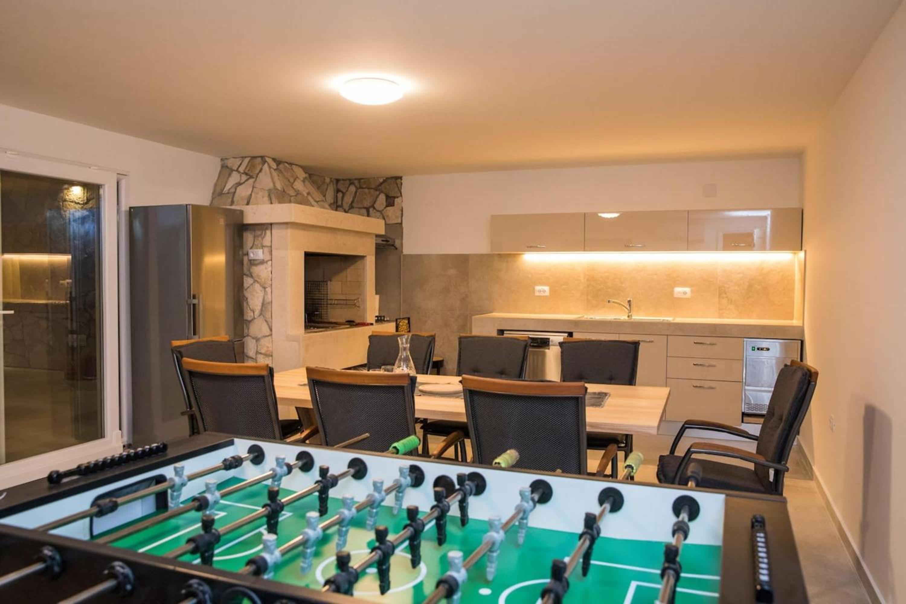 Spacious Villa with Private Pool in Dubrovnik