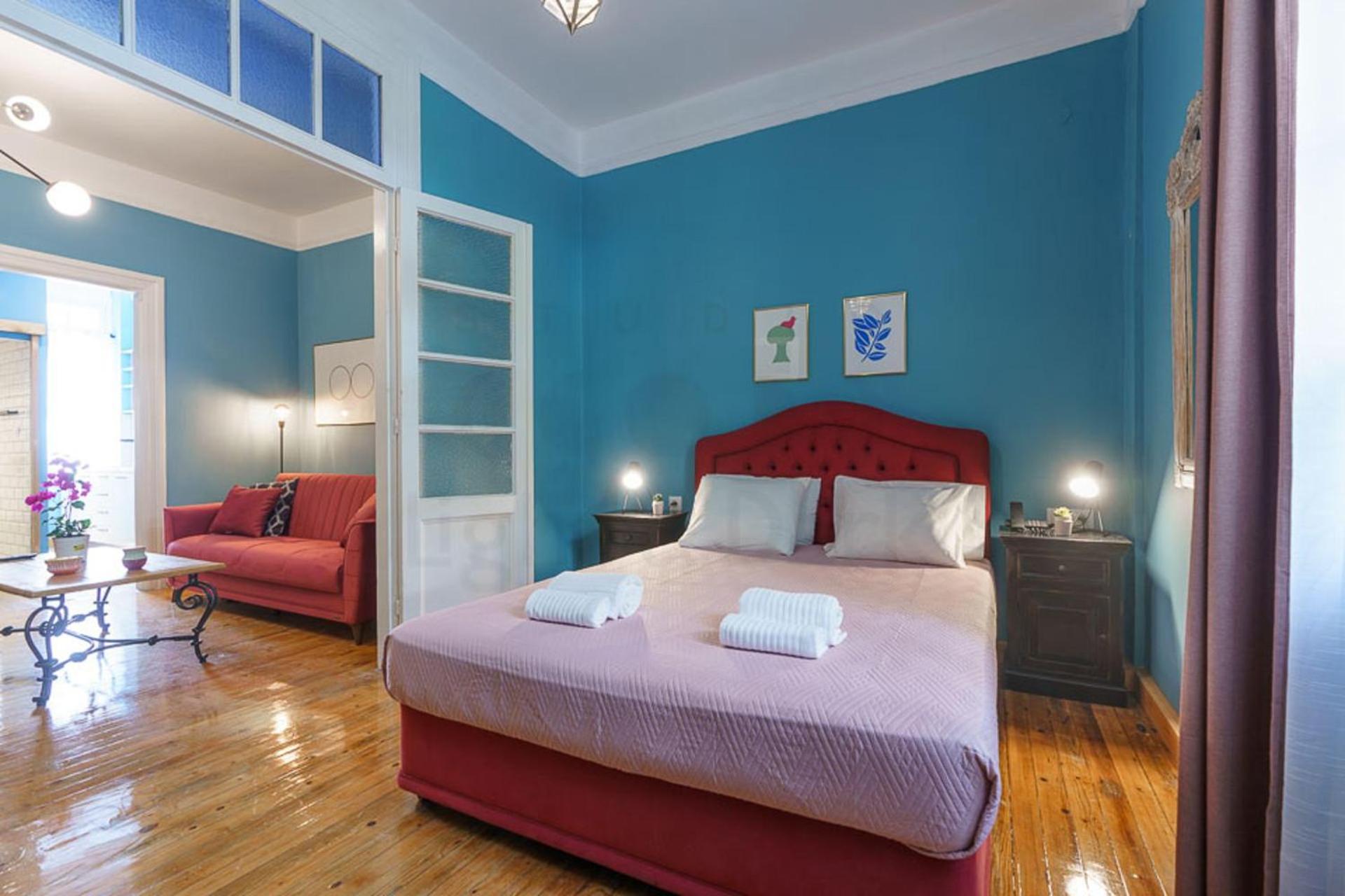 Luxury Art deco 1-Bed Apartment in Thessaloniki view 5