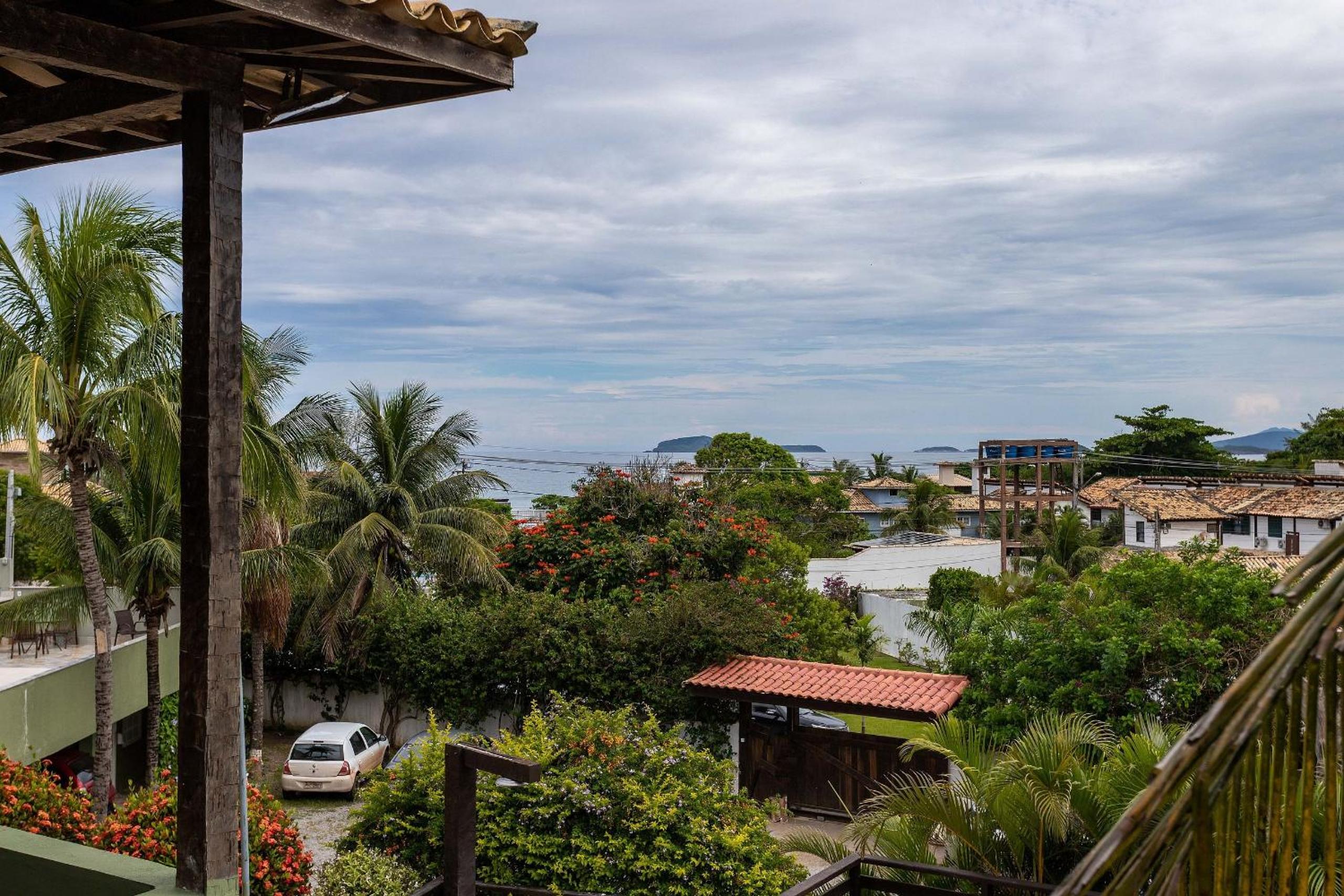 BAIUKA 80m da praia de GERIBA, PISCINA, GARAGEM, WIFI 500mbs e CHURRASQUEIRA exclusiva