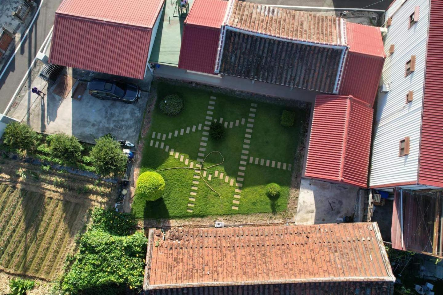 J ancient house view 4