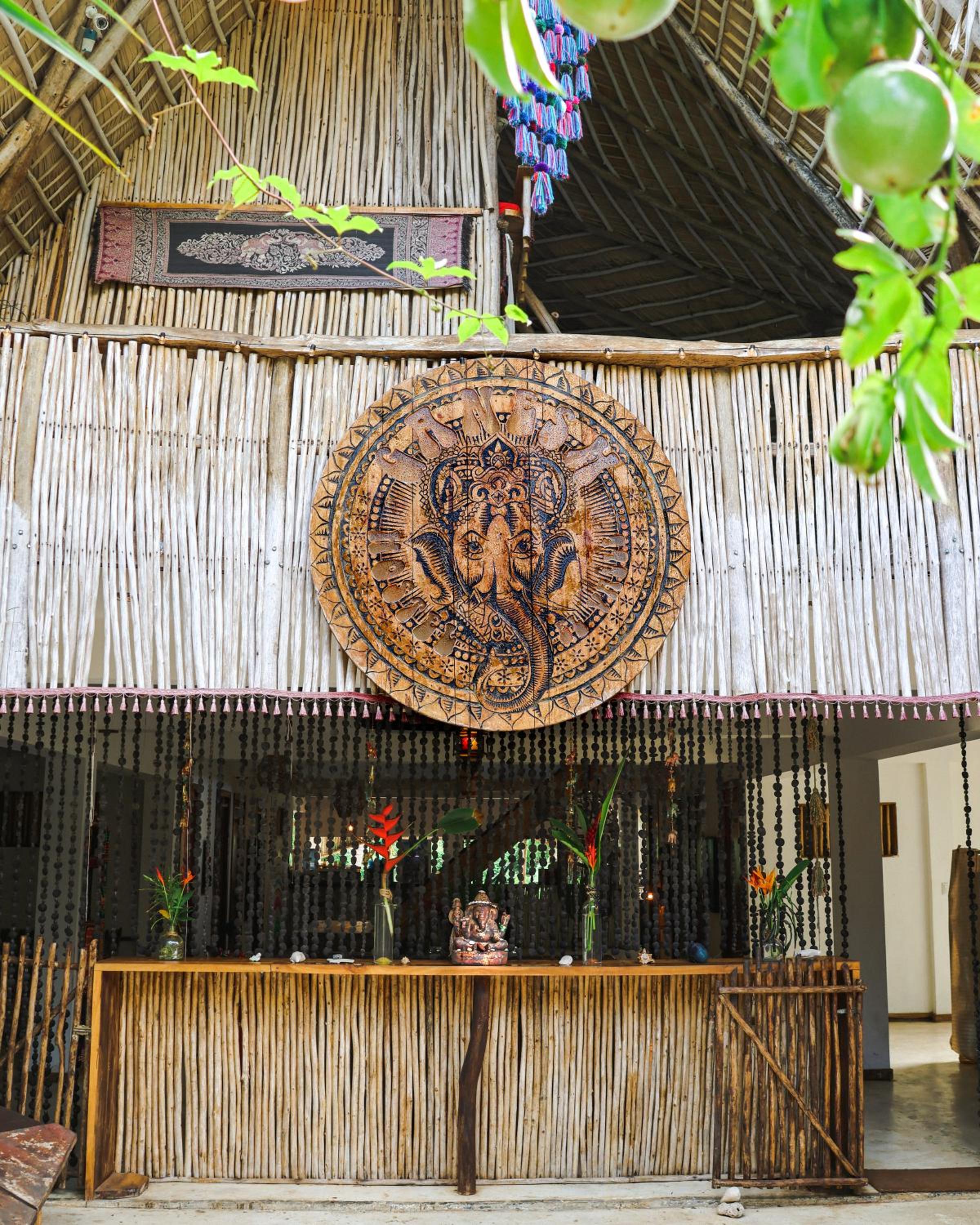 Ganesh Hostel & Shivas Bungalows