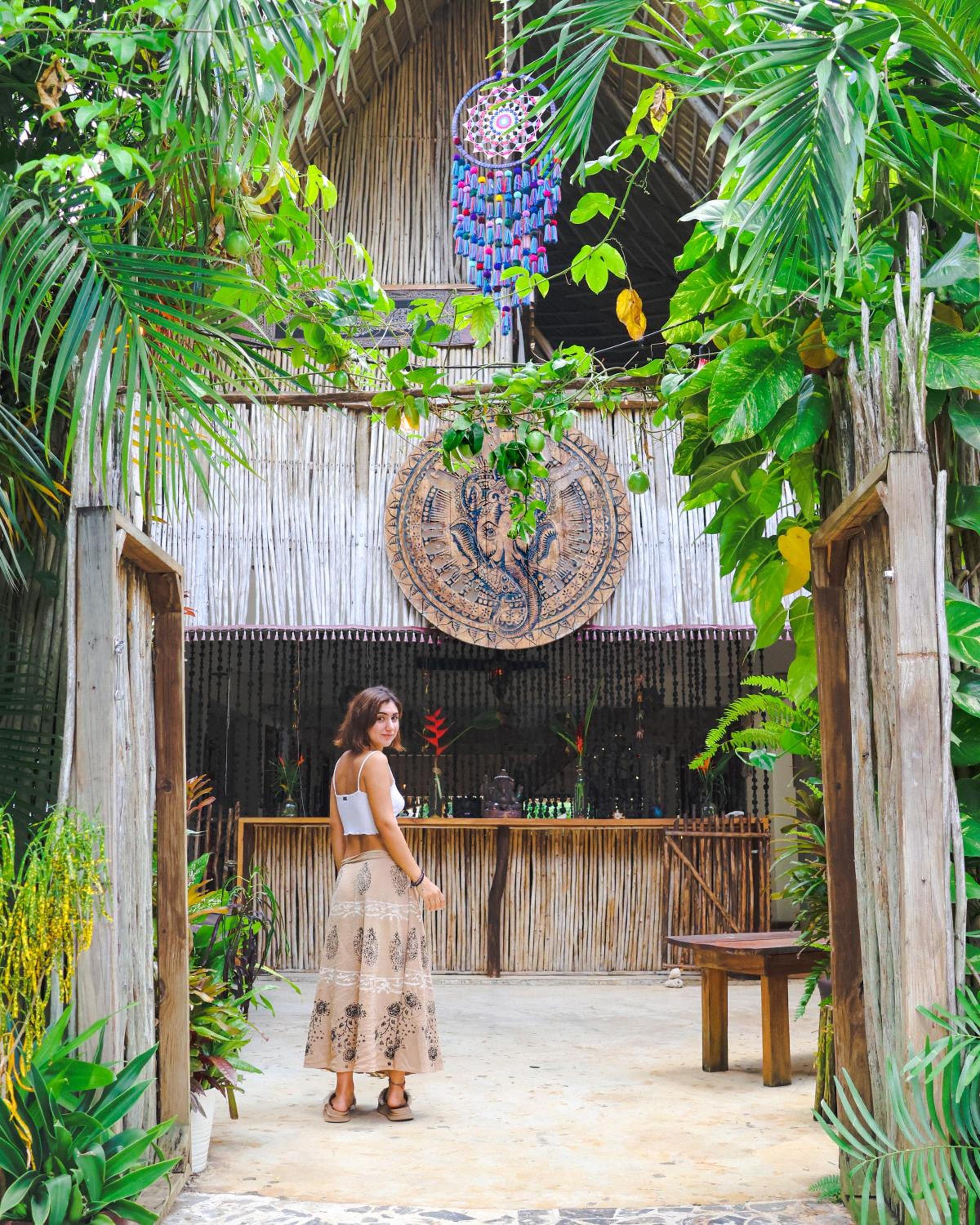 Ganesh Hostel & Shivas Bungalows