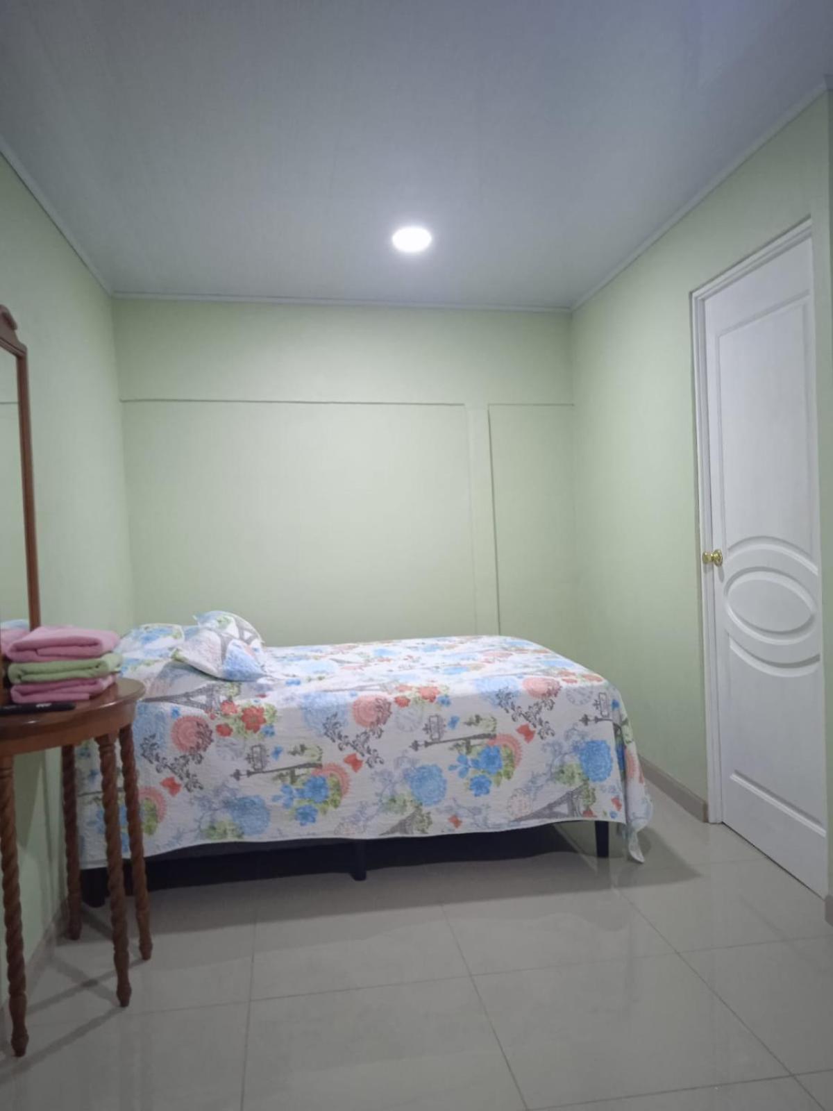 Alexander b&b