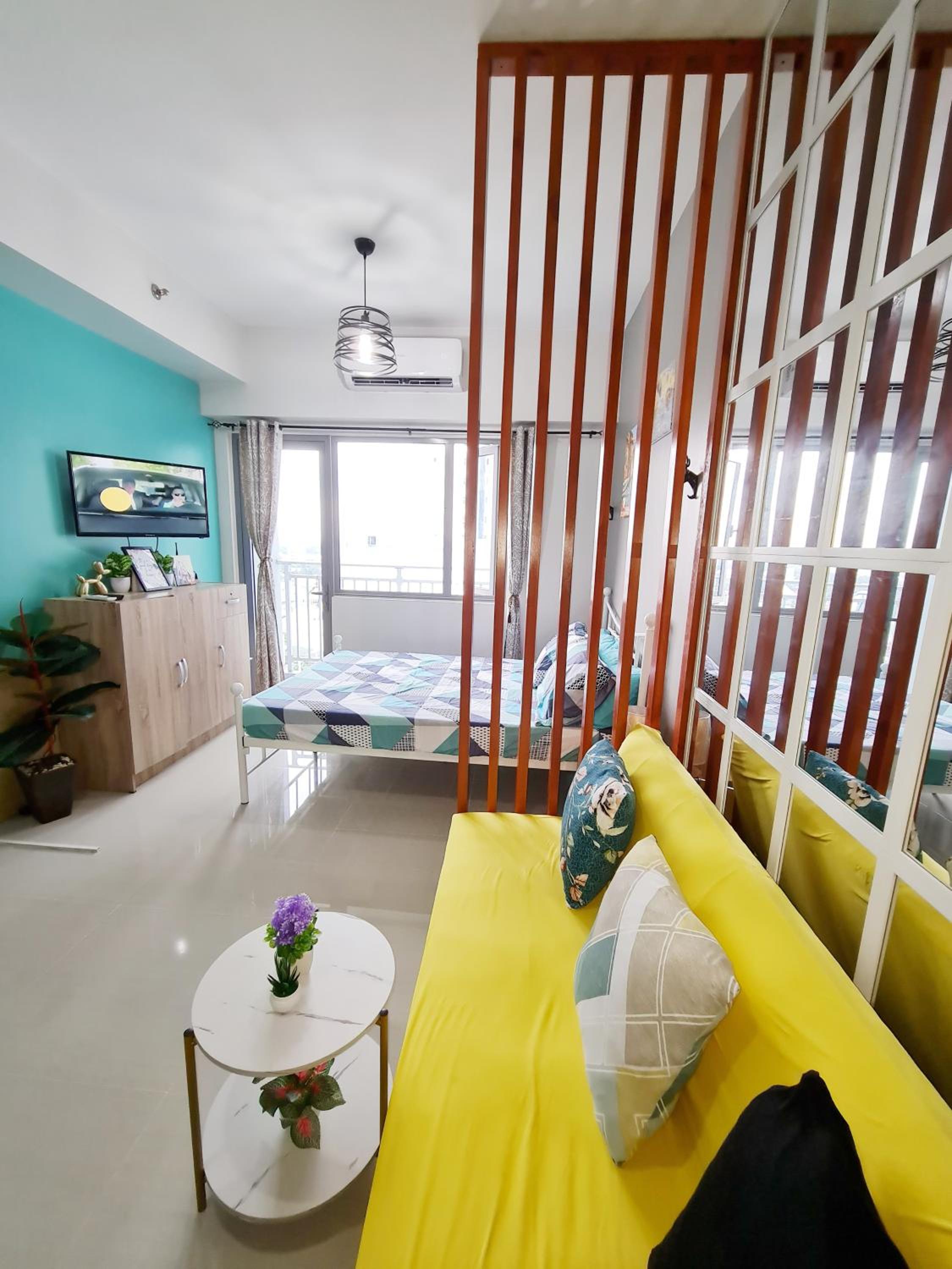 Stylish New Unit w/ Balcony at Fern Residences view 4