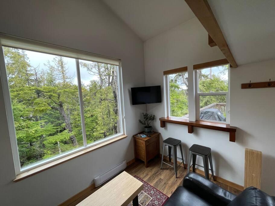 Brown's Beach Guest Suite