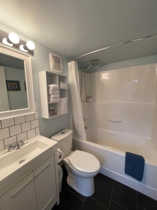 Brown's Beach Guest Suite