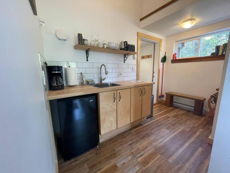 Brown's Beach Guest Suite