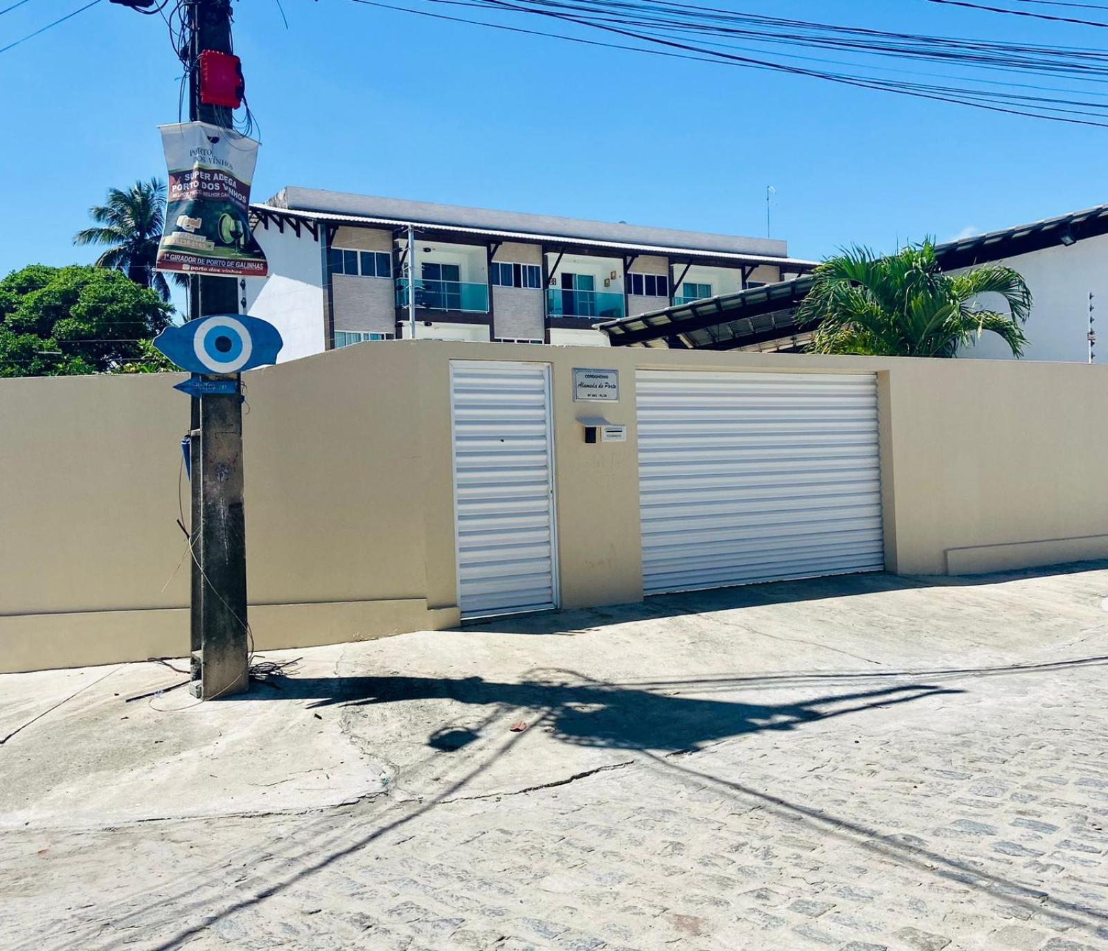 Apartamento encantador térreo em condomínio fechad