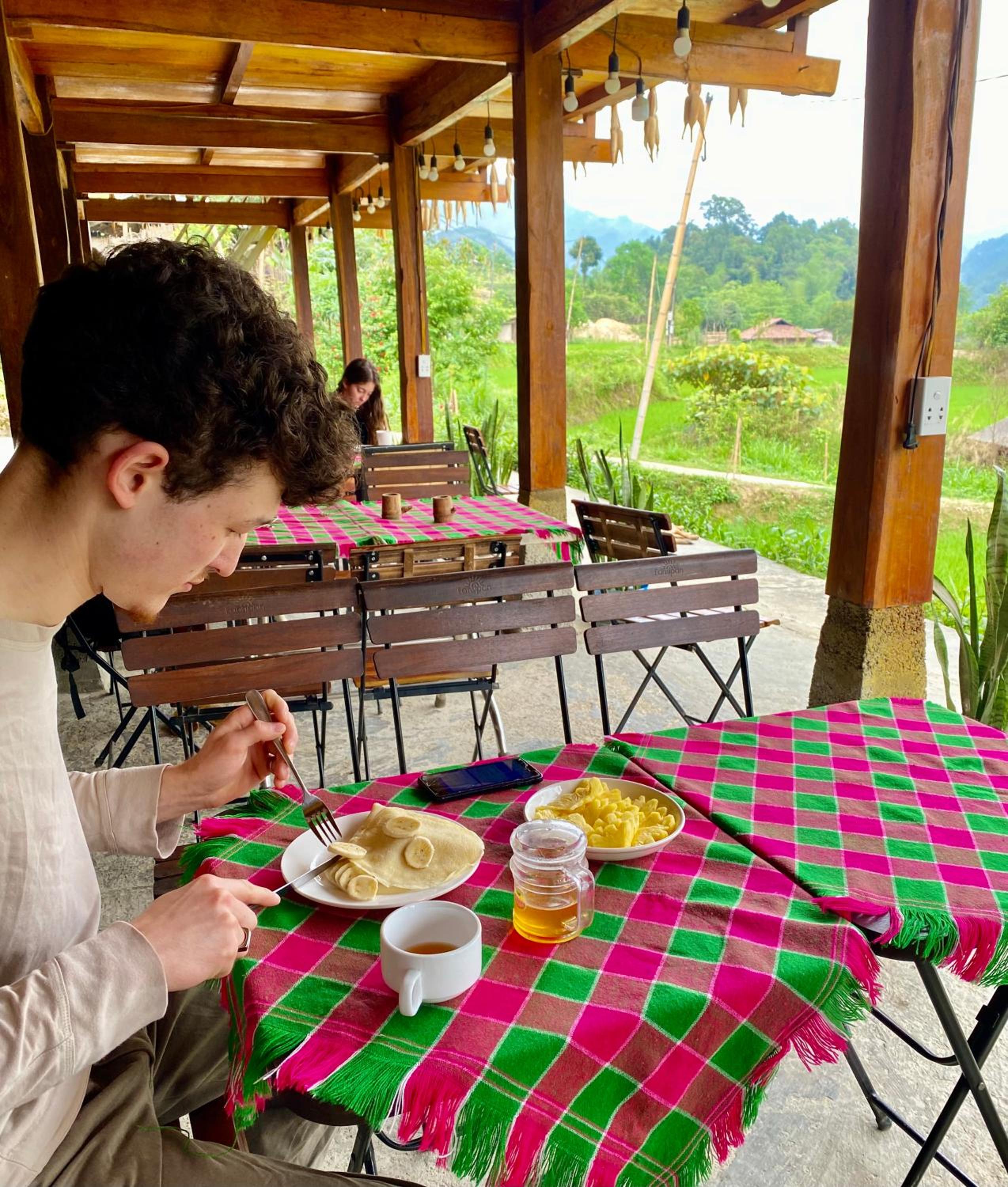 Du Gia Field View Homestay