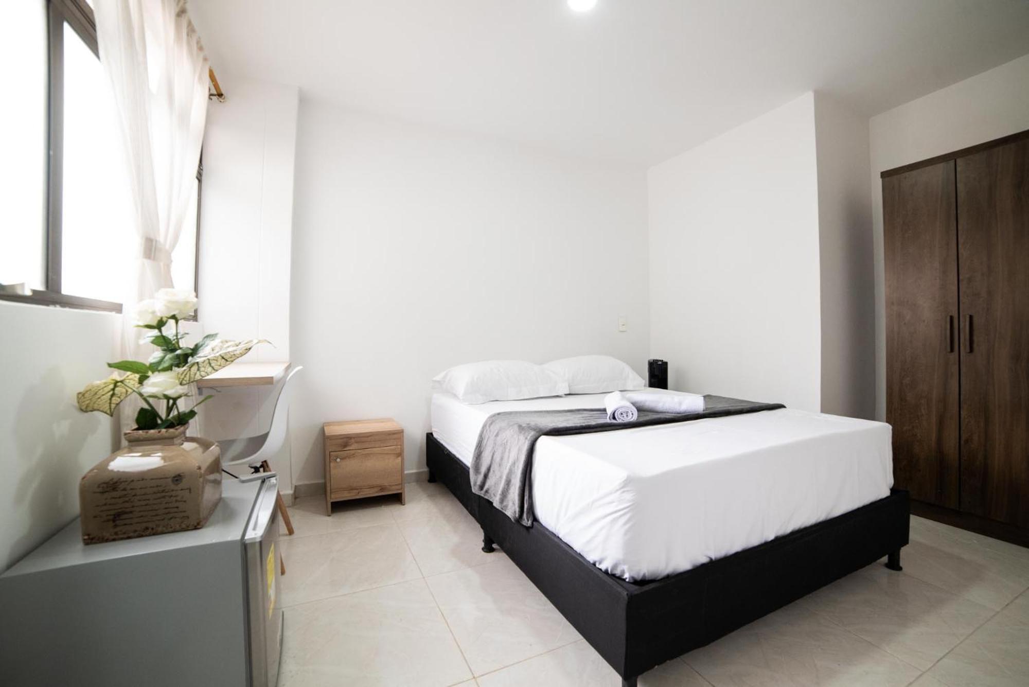 Descansa en Habitación Privada en Medellín C