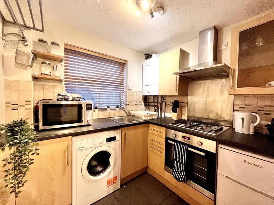 Central Semi - Detached Home with Private Parking! view 5