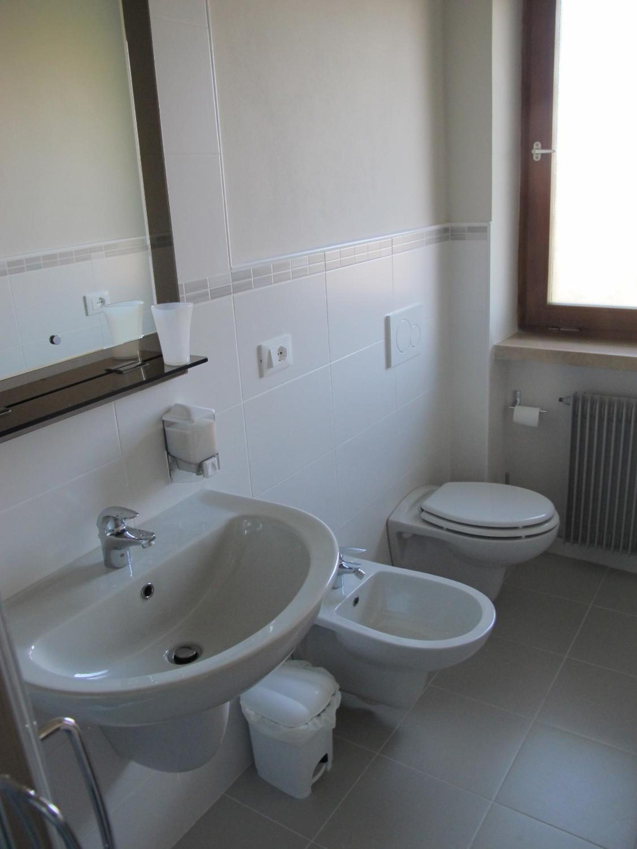 Photo 38
