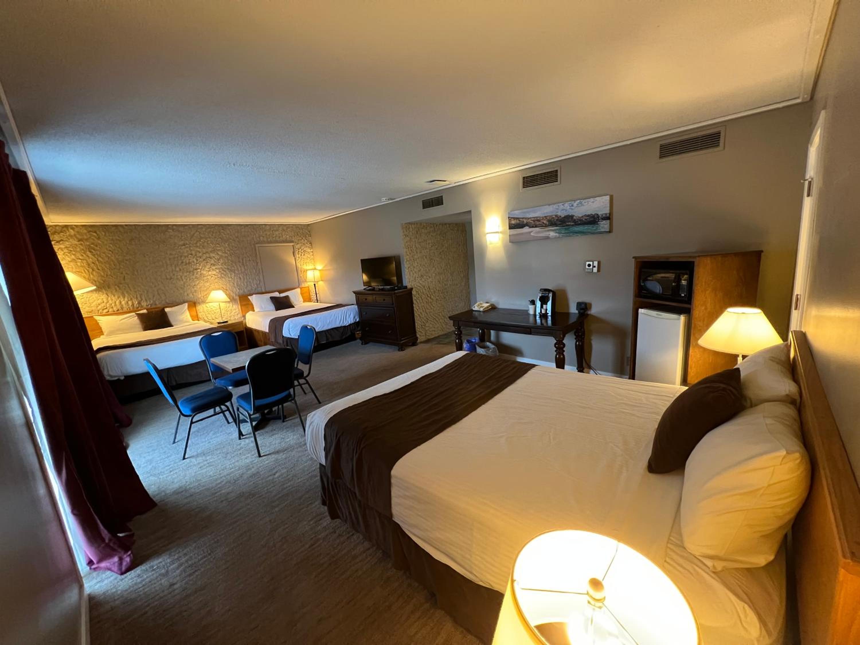 Vernon Vacations - Divya Sutra Plaza and Conference Centre, Vernon, BC - Property Image 79