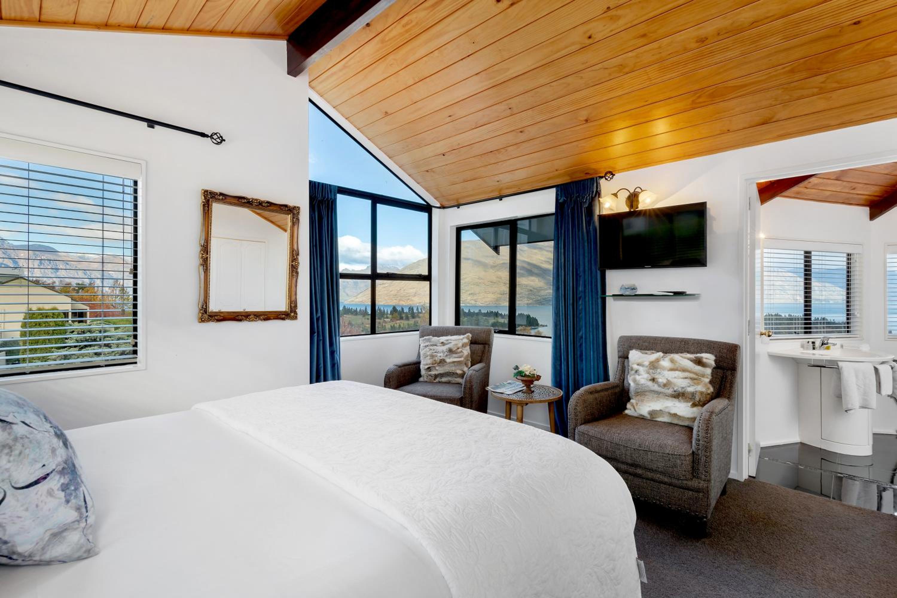 Balmoral Lodge