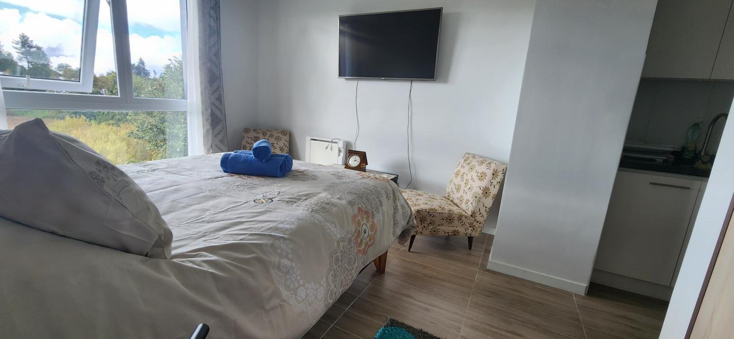 Departamento centro de Valdivia, Los Laureles 270, Isla Teja