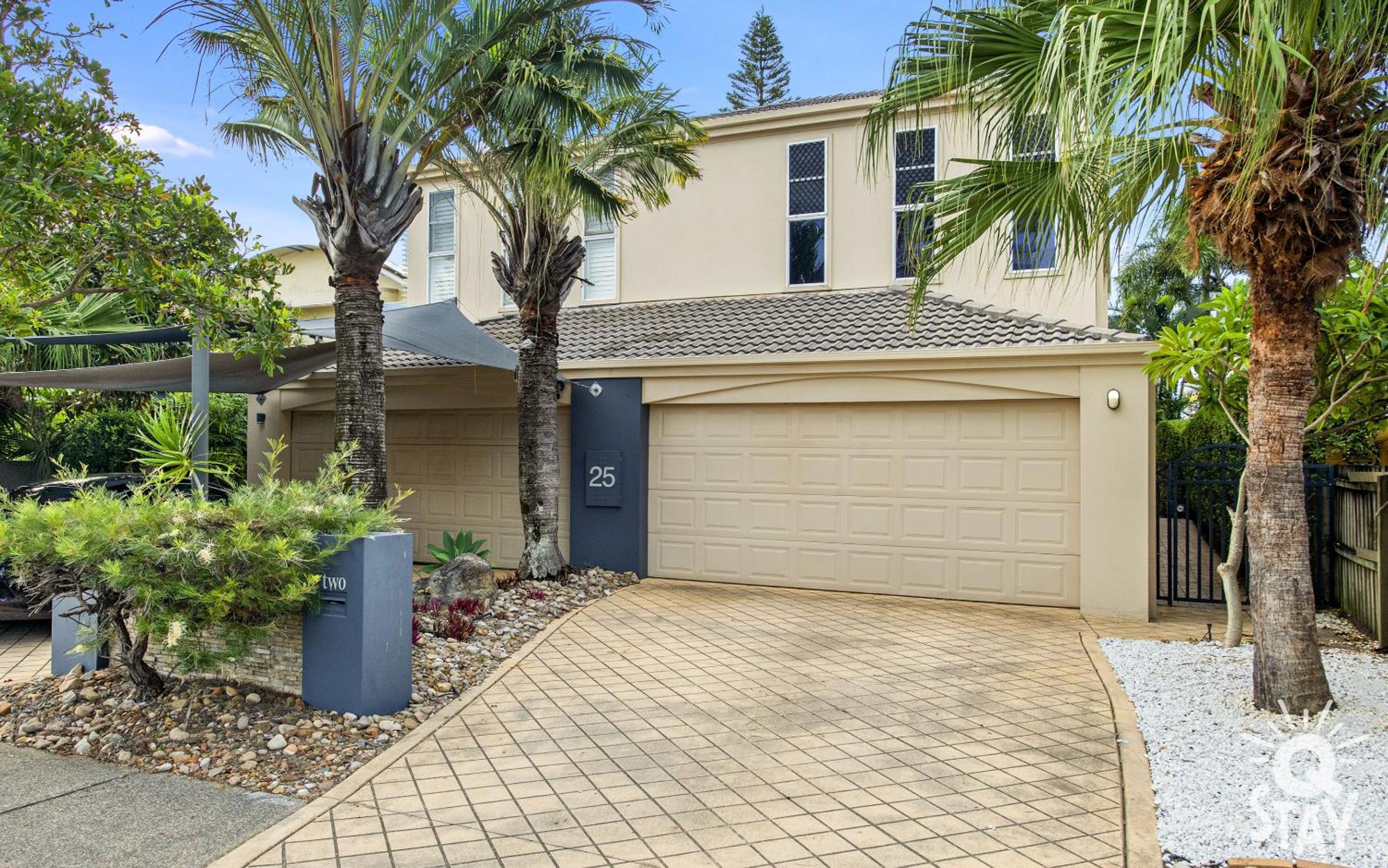 Hotel 3 Bedroom Villa's in Surfers Paradise - Q Stay - Image 1