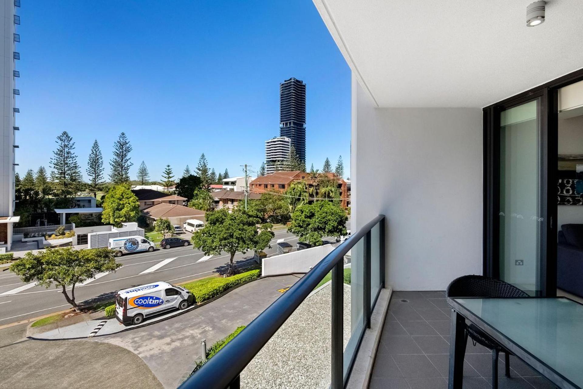 Getaway to Sierra Grand 2 Bedroom Apartment - CoastHM