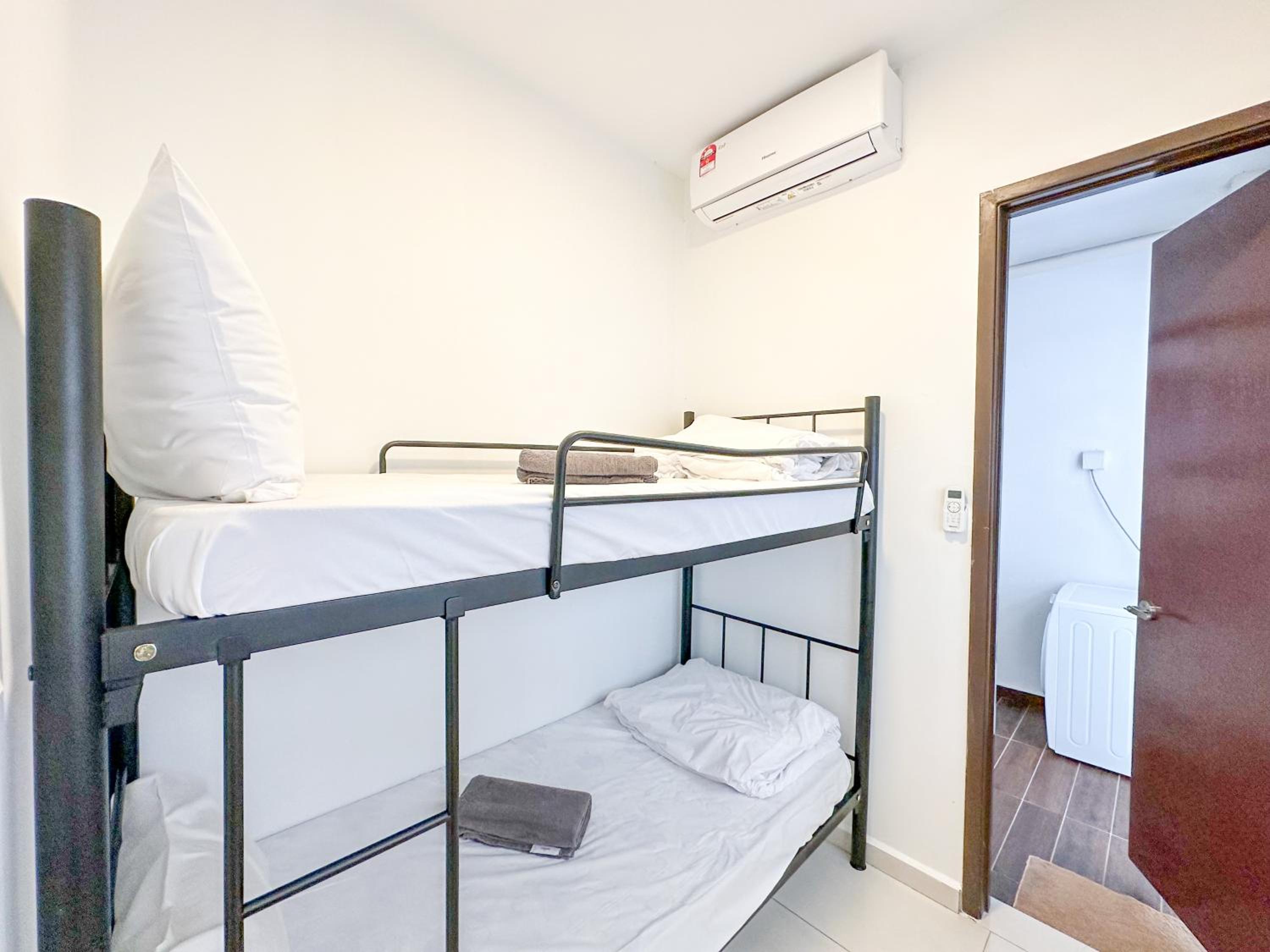 Country Garden Seaview Suite by Nest Home at Danga Bay