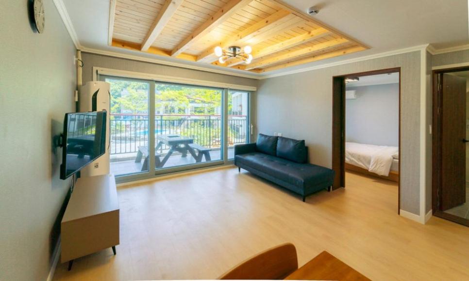 Seolli Resort Pension view 4