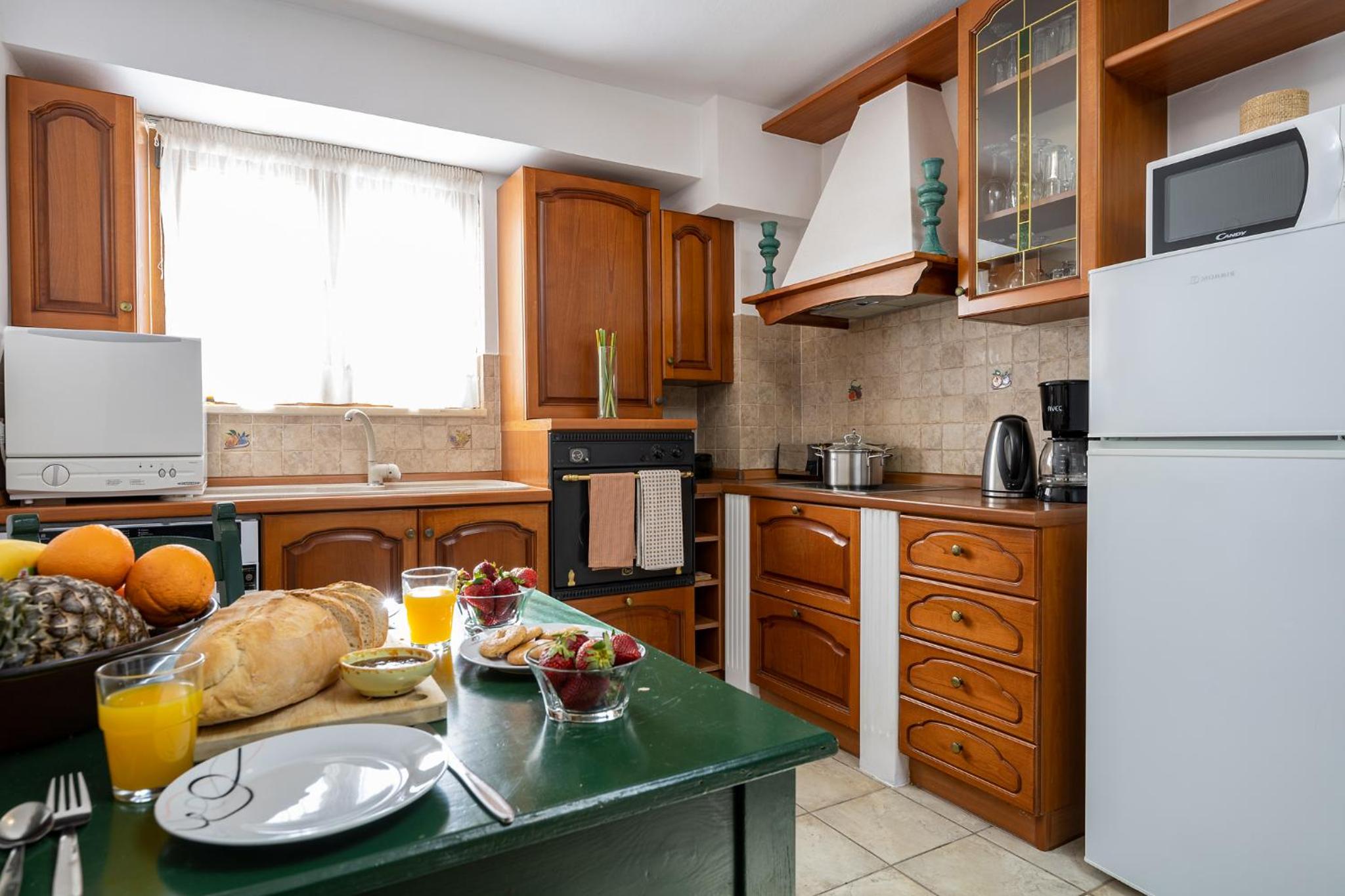 Villa Eleftheria private pool/garden/view/3bdrms/3.5bthrms view 2