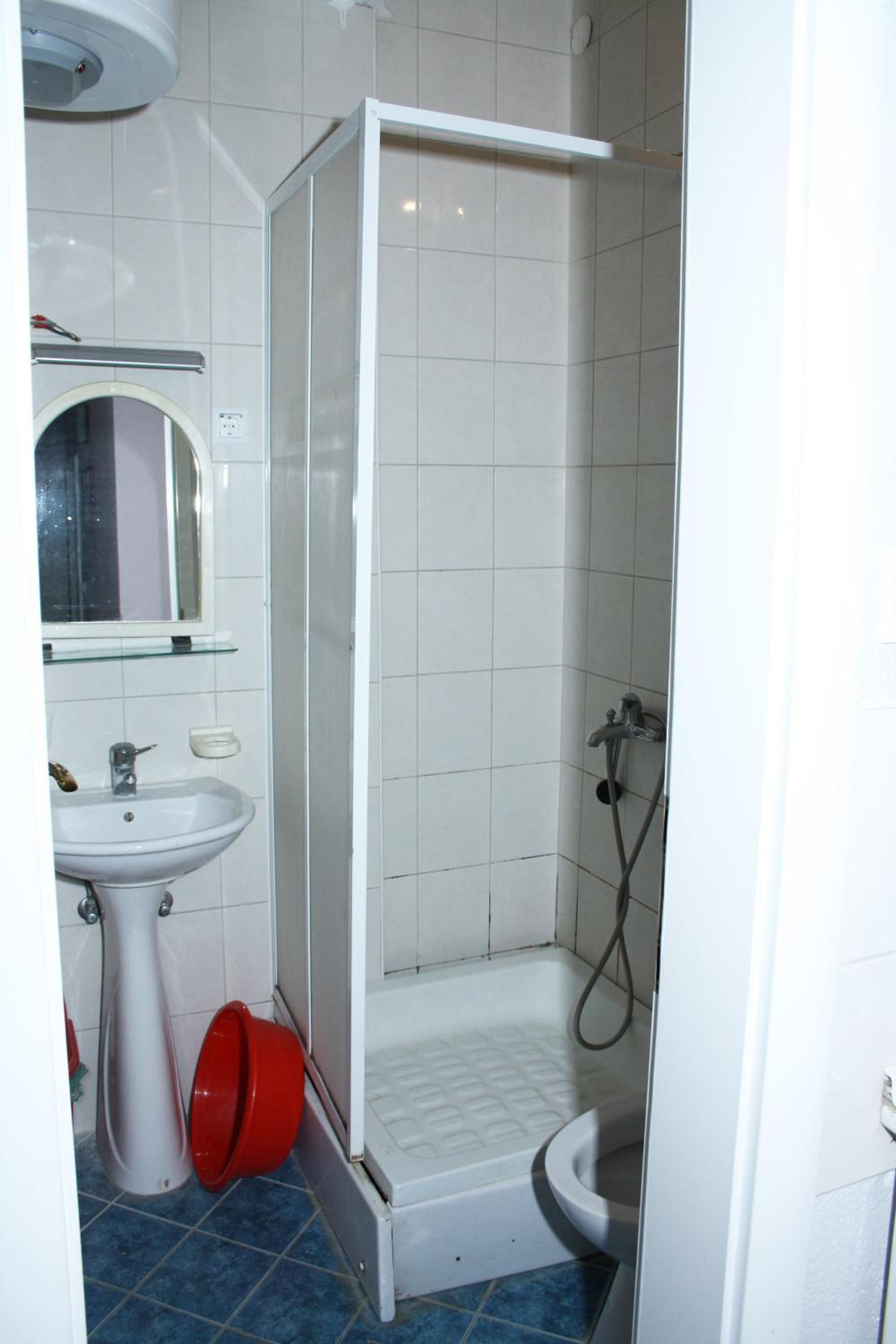 Photo 32