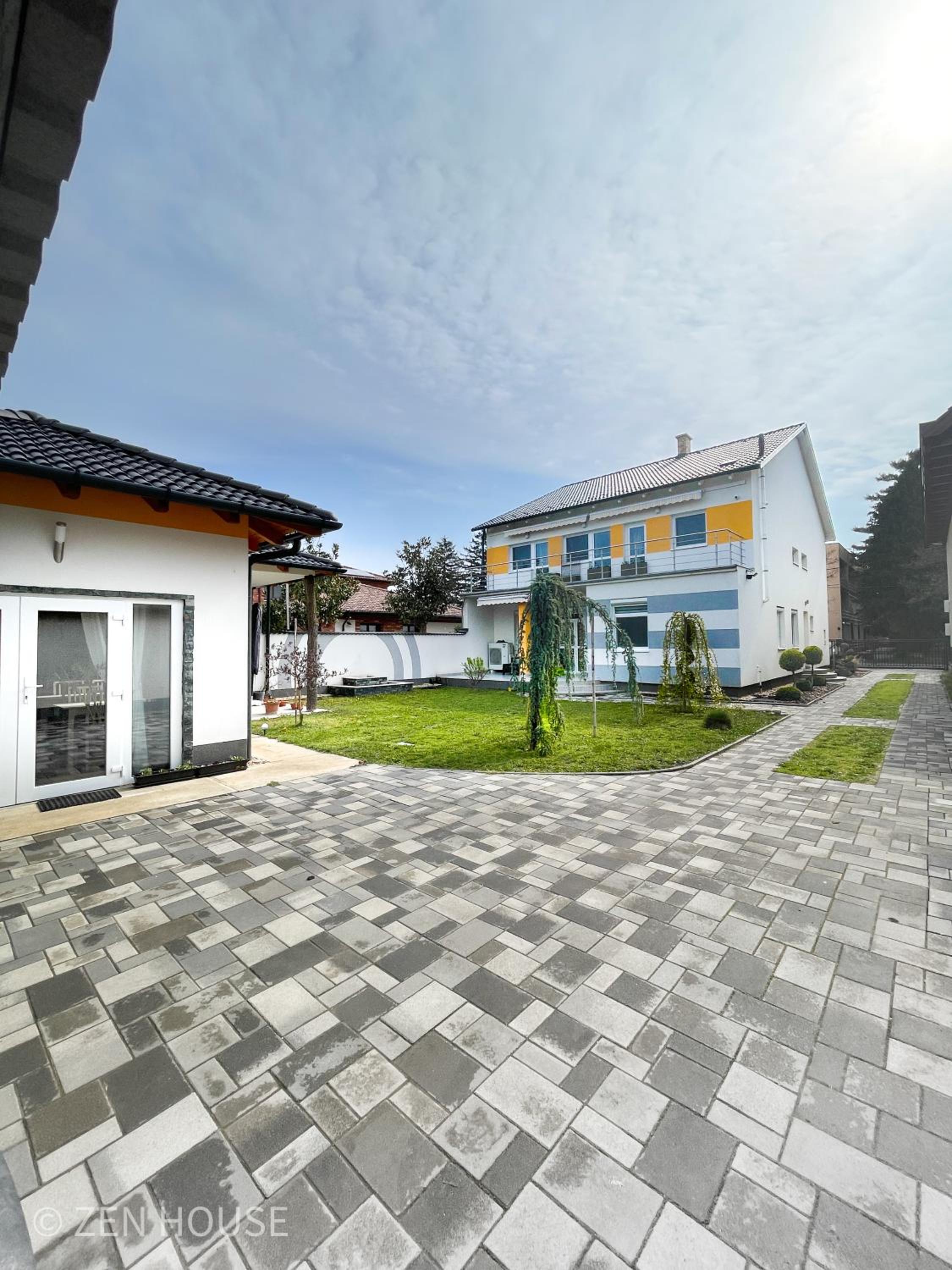Zen House ADULT ONLY 16plus view 3