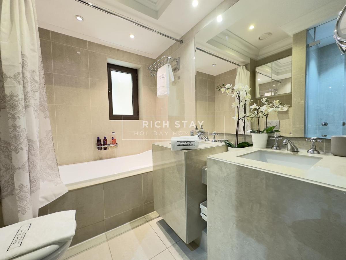 Sensational 1BR apartment in Tajer, Souk Al-Bahar