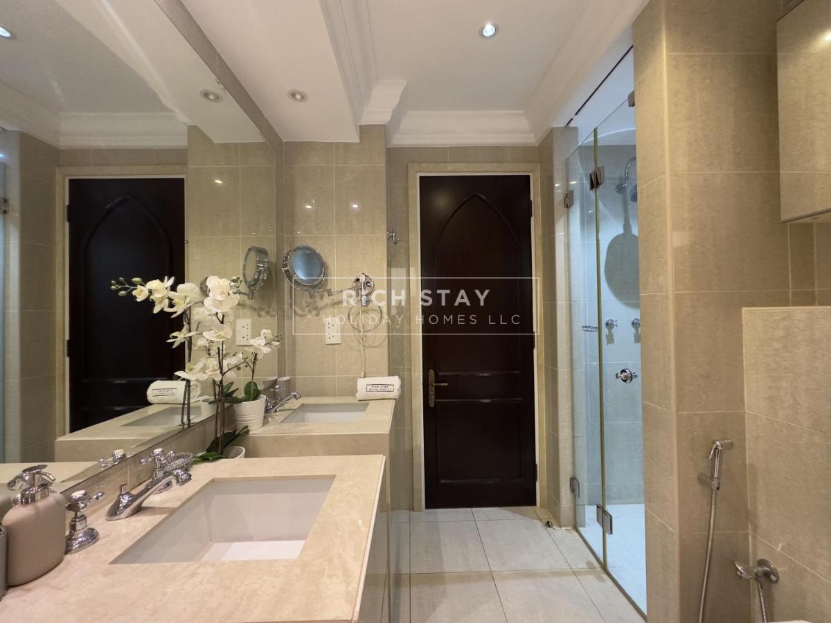 Sensational 1BR apartment in Tajer, Souk Al-Bahar