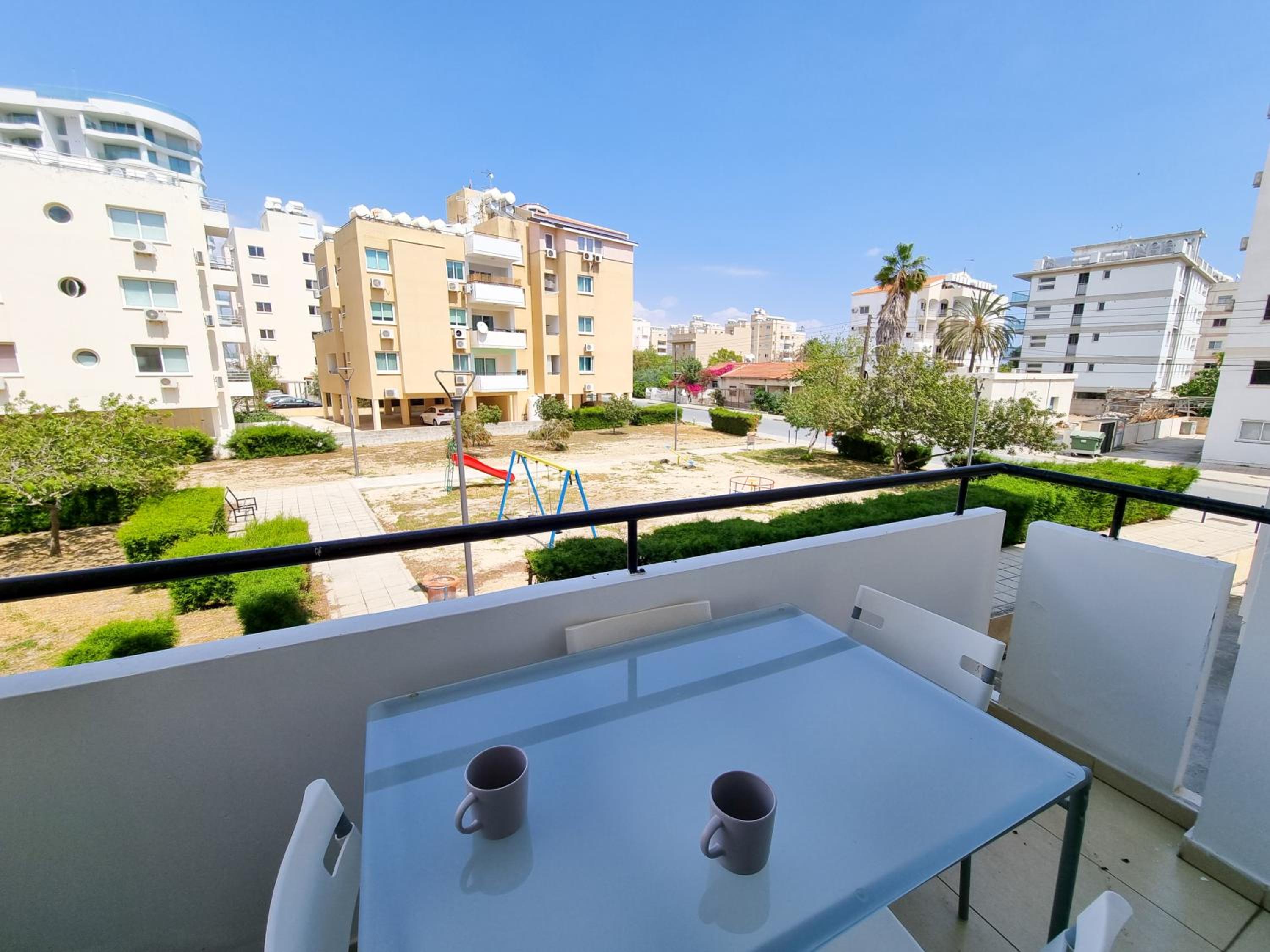 Seaside Heaven Apartment With Pool