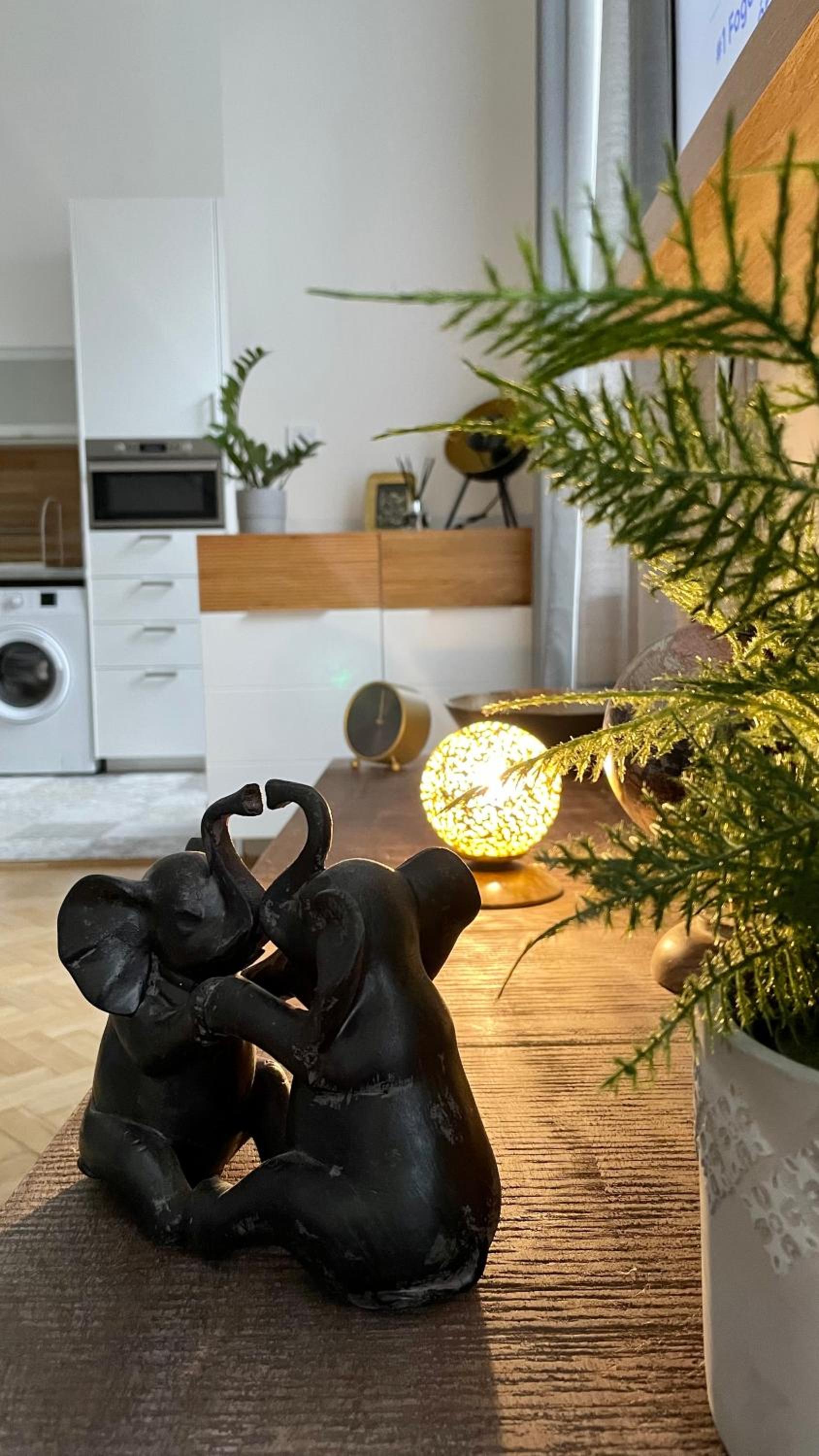 Brand New sunny apartment on Andrássy street view 5