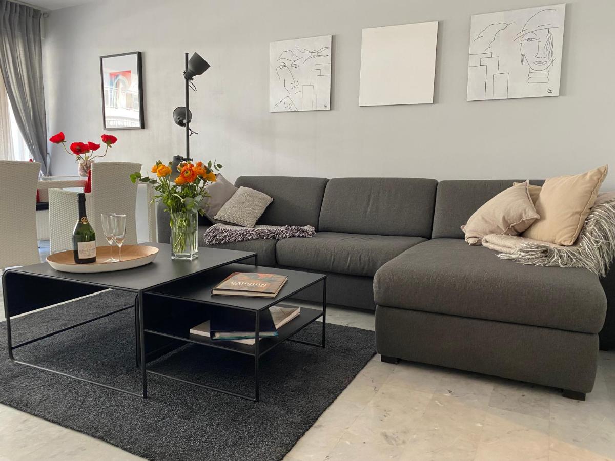 Very Central apartment with Terrace photo 2
