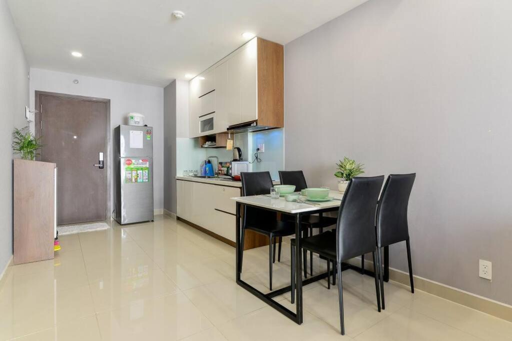 Luxury Apartment in Tan Binh district,near Airport