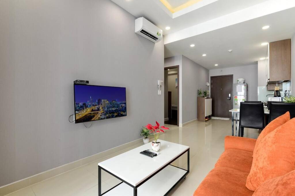 Luxury Apartment in Tan Binh district,near Airport