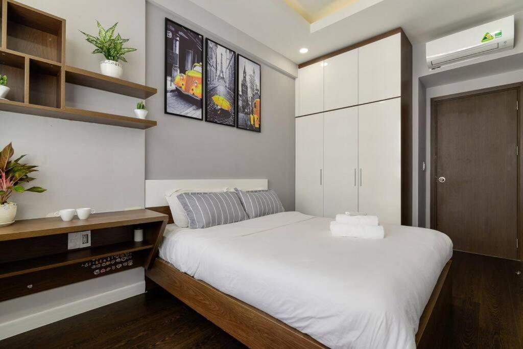 Luxury Apartment in Tan Binh district,near Airport