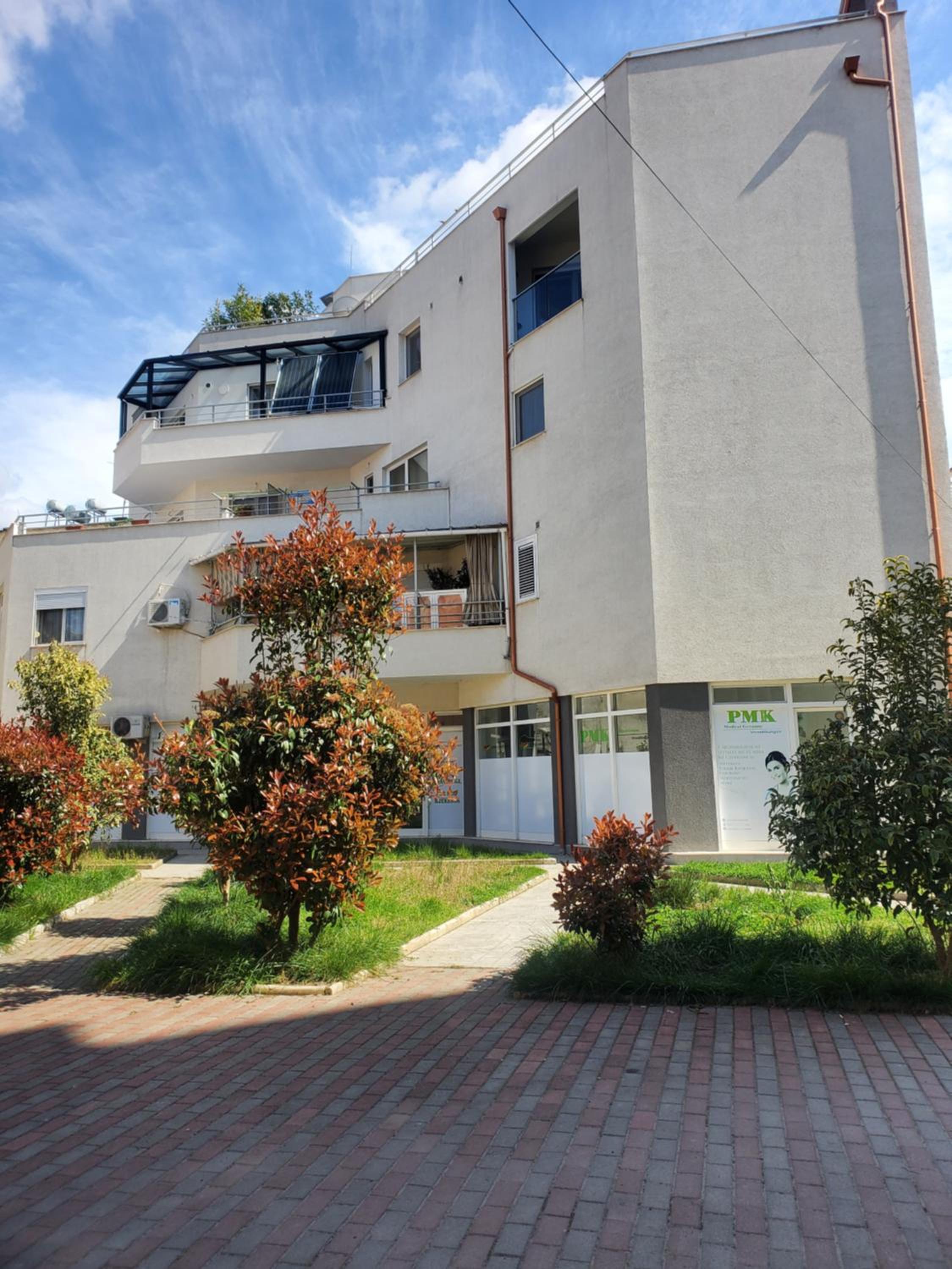 Francie's Apartment, Tirana