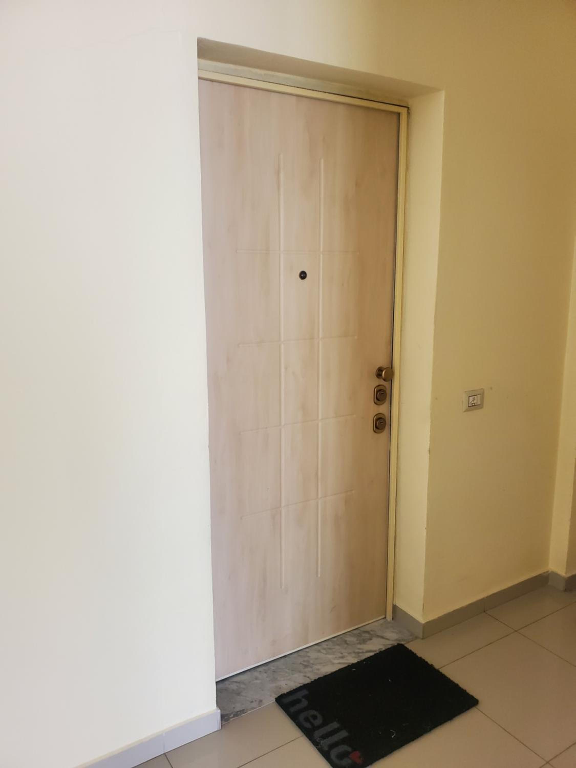 Francie's Apartment, Tirana