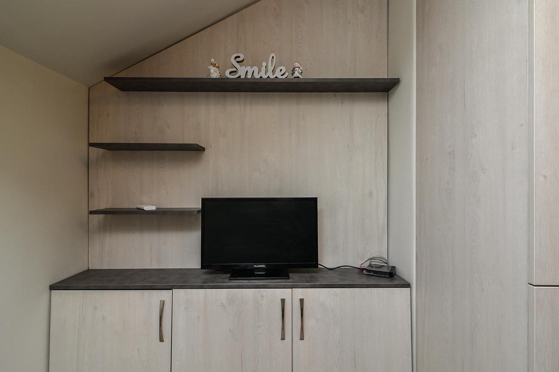Budget studio in Varna center unde roof