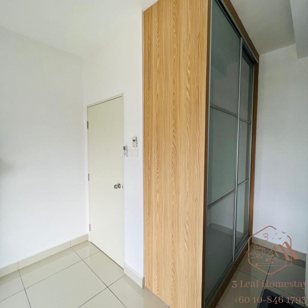 KULAI IOI MALL D'Putra Suites Near JPO Senai Airport