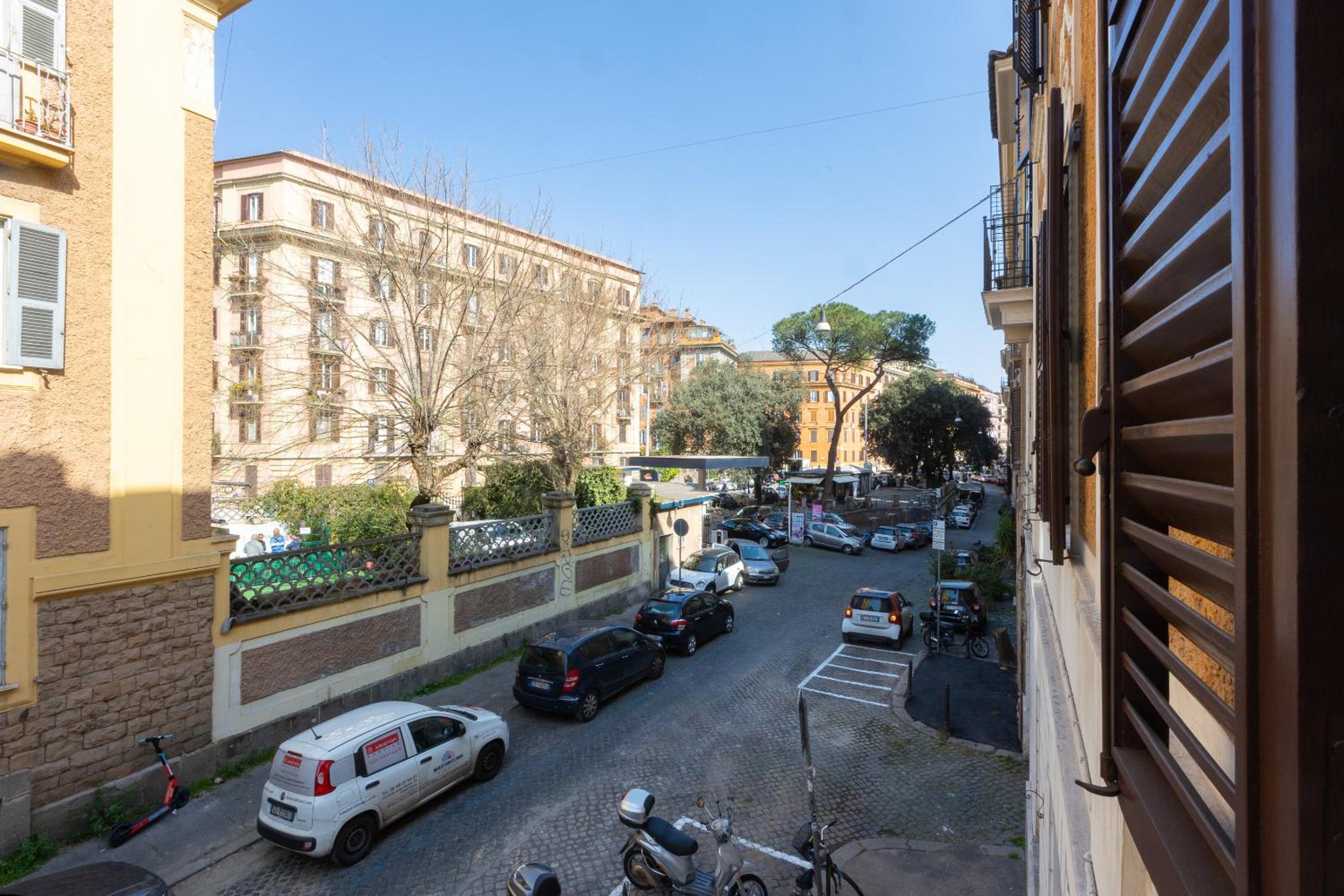 Borgo Terrace by Rental in Rome