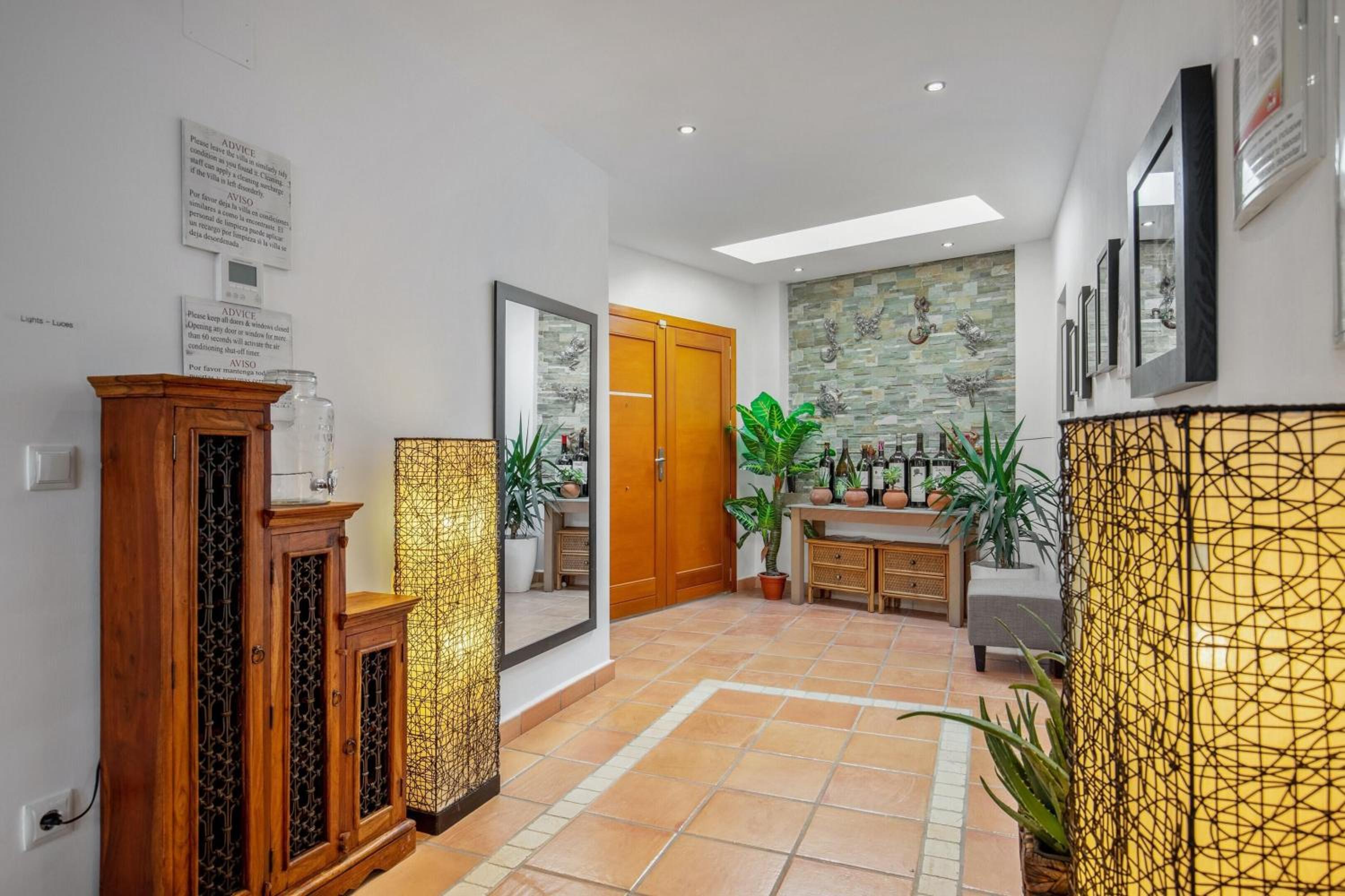 Luxurious Villa in Baos y Mendigo, Spain - Perfect for Families and Groups view 3