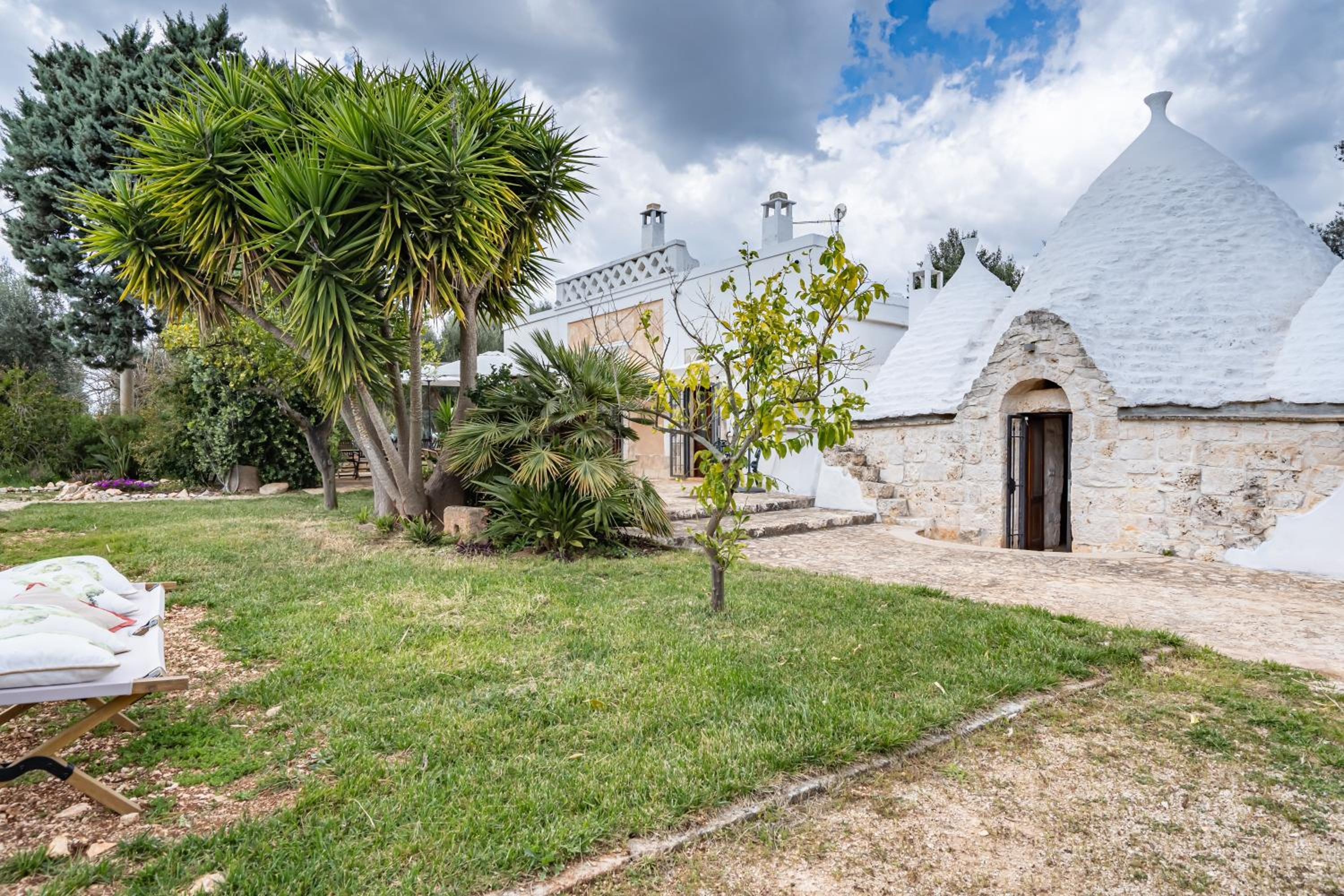 Casa Litali by Rentbeat view 3