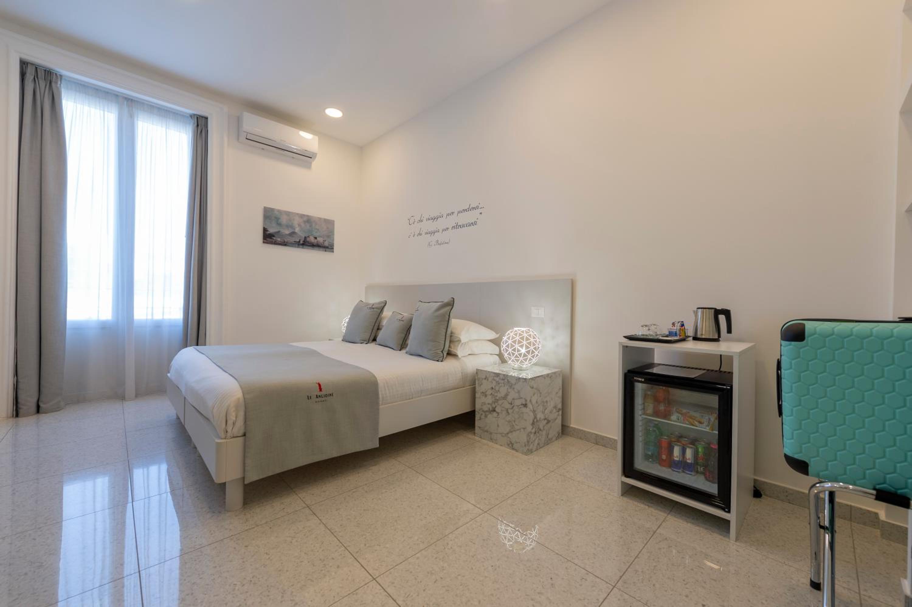 Le Angioine Rooms