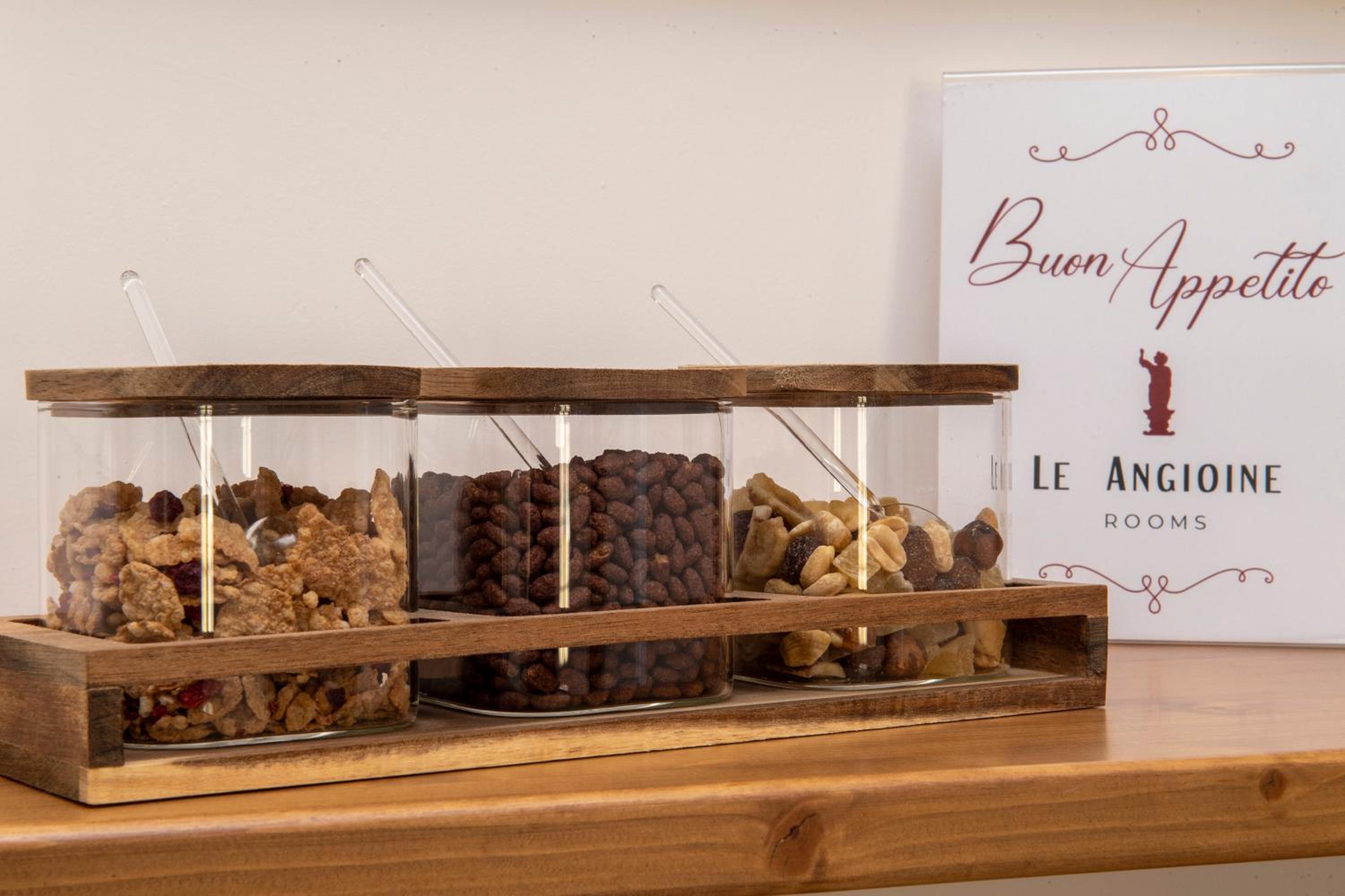 Le Angioine Rooms
